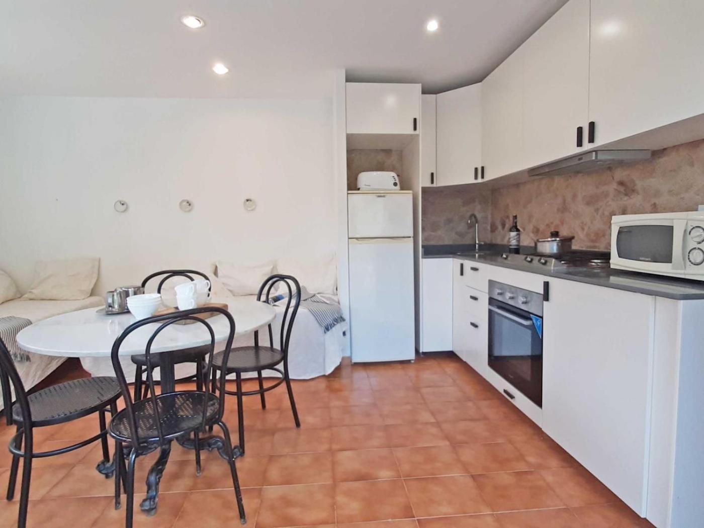 0329 In Apartamento *