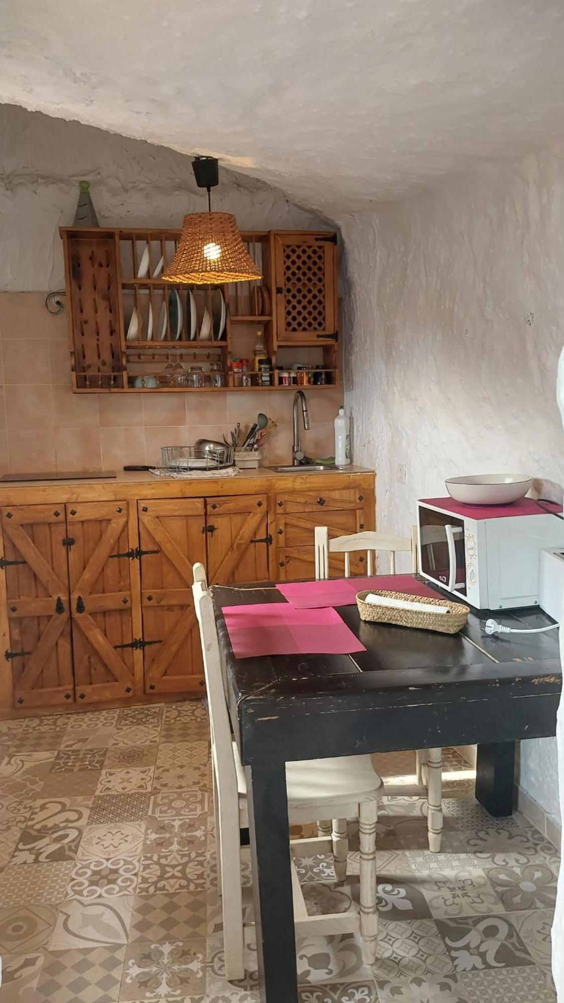 Сasa de vacaciones Alessia With Jacuzzi ,garden & Swimming Pool *