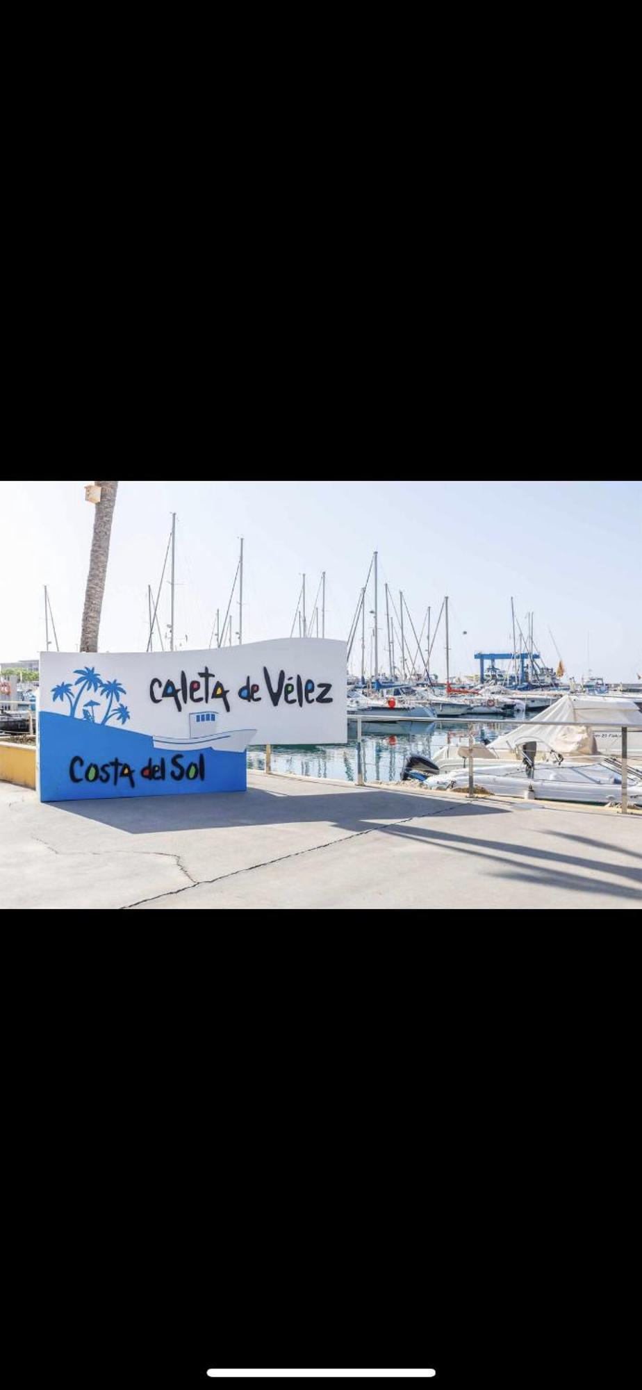 Piramides Apartamento Caleta de Vélez
