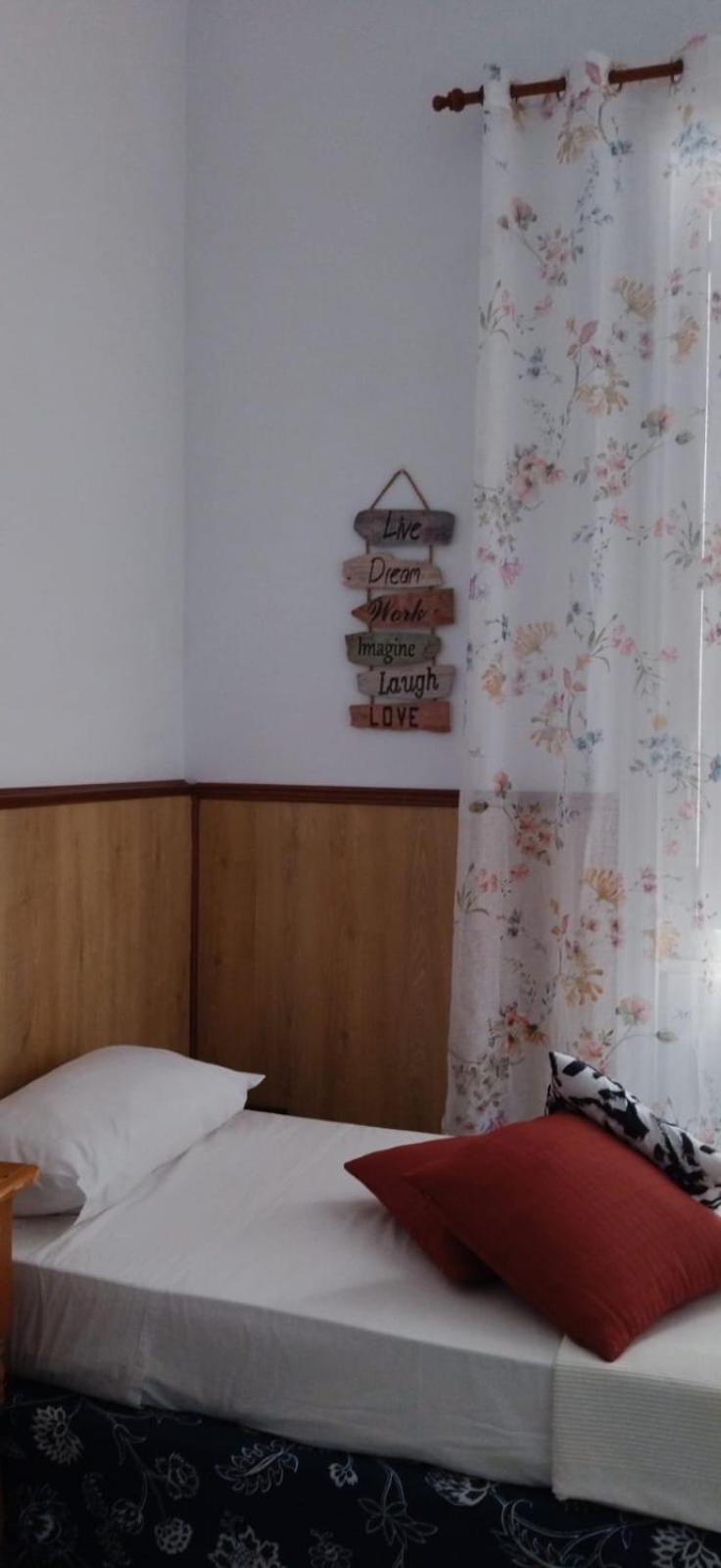 Tati Homestay *