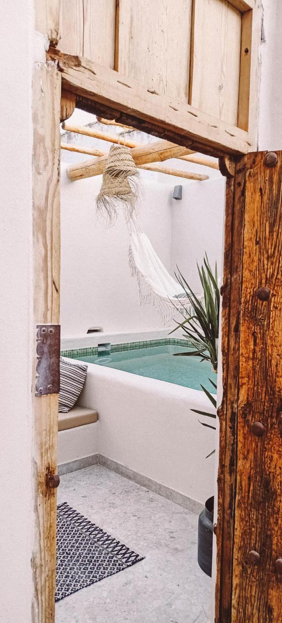 With Private Pool Apartment