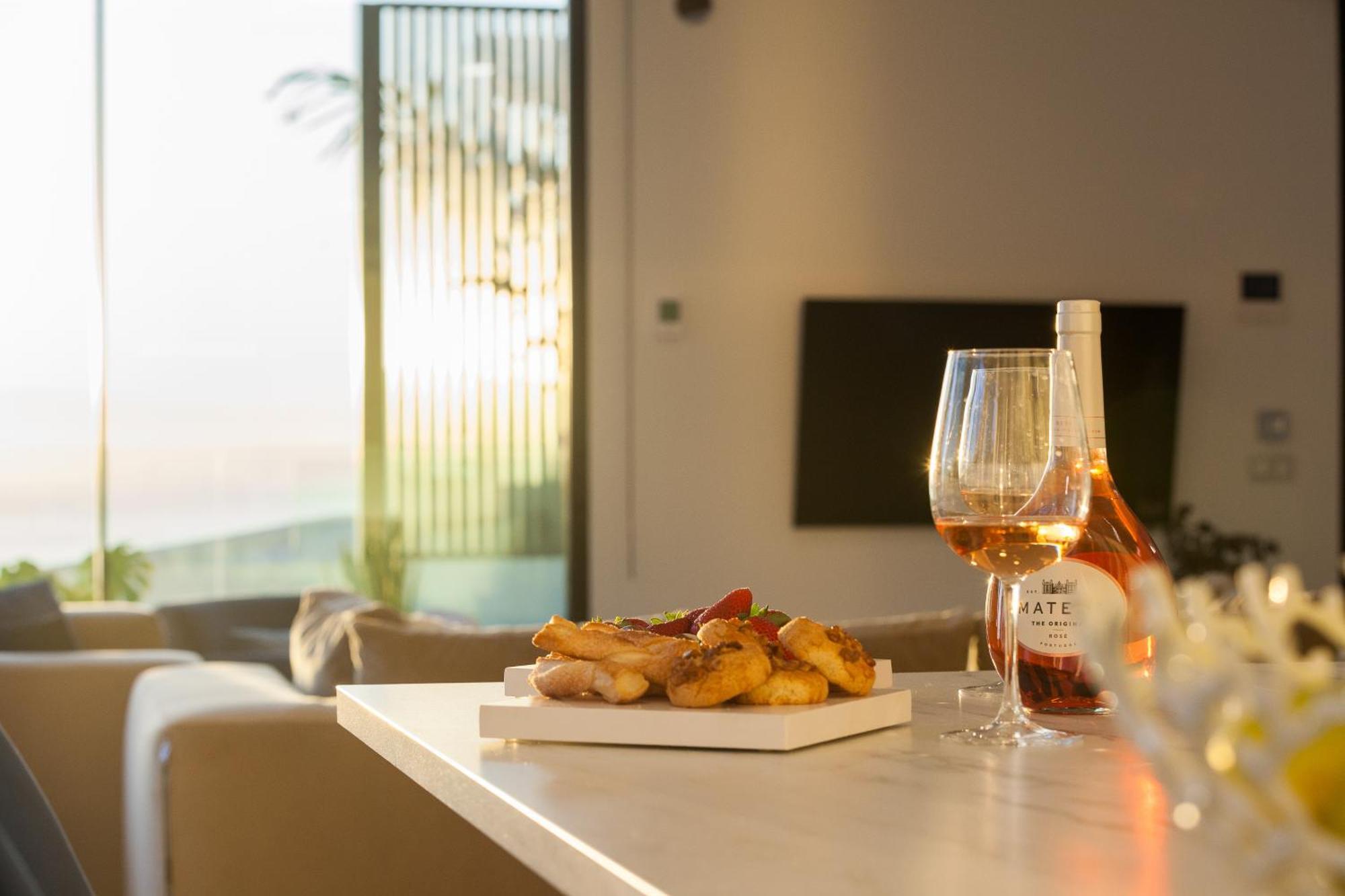 200m² New F With Private, Heated Pool And Amazing Ocean View. Villa