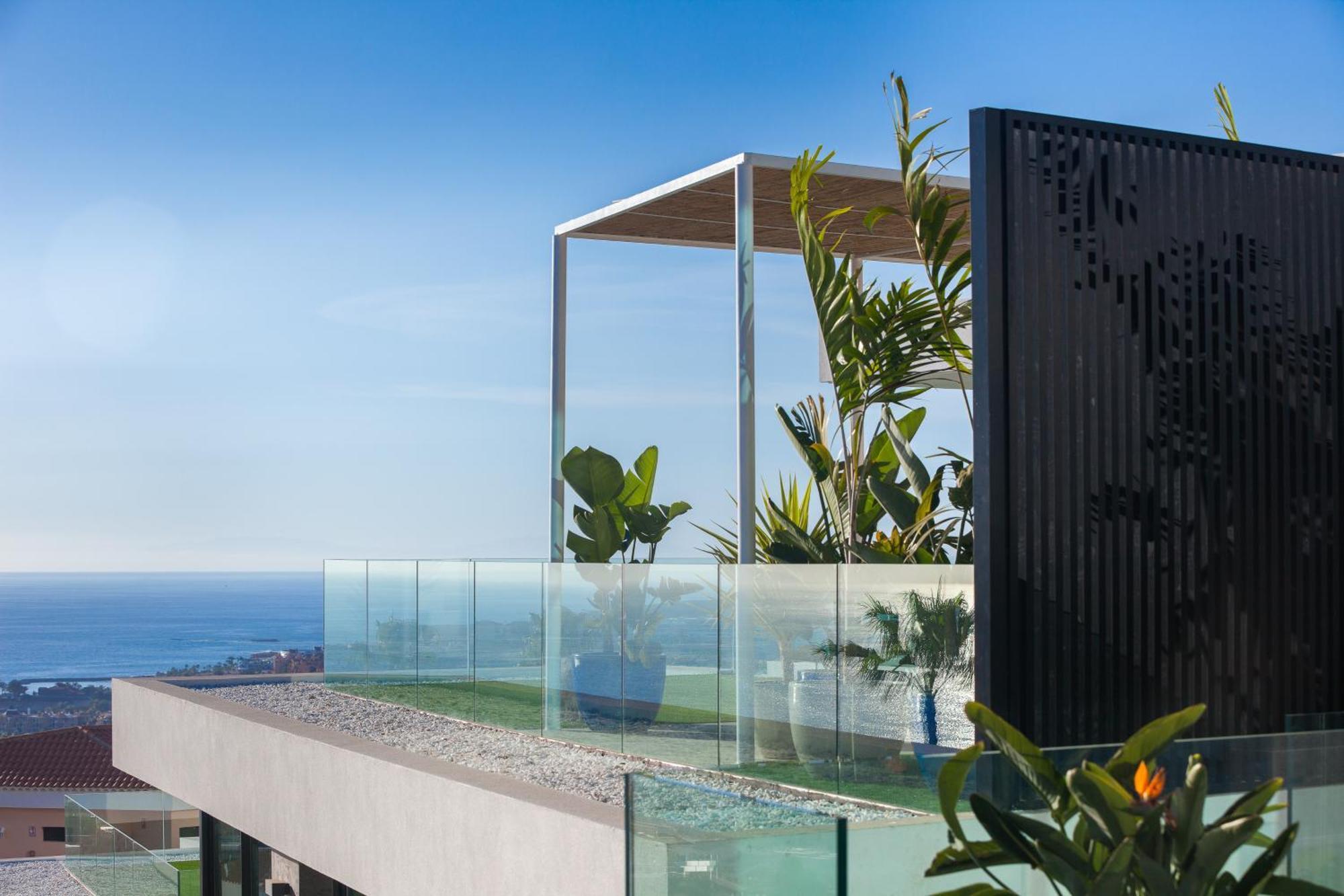 200m² New F With Private, Heated Pool And Amazing Ocean View. Villa *