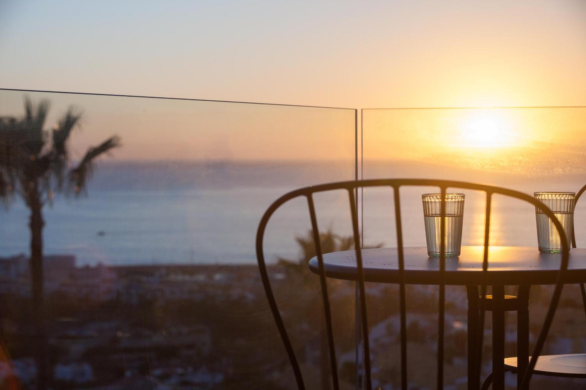 Villa 200m² New F With Private, Heated Pool And Amazing Ocean View.