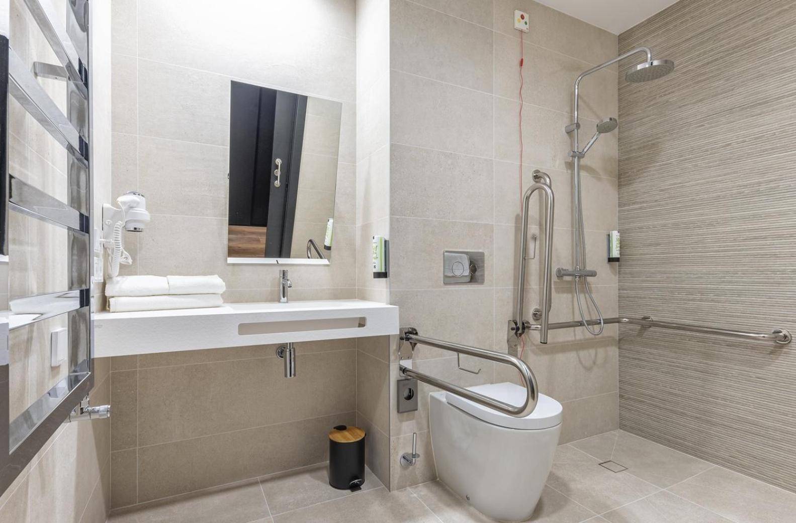 Hotel Universitaria 3*