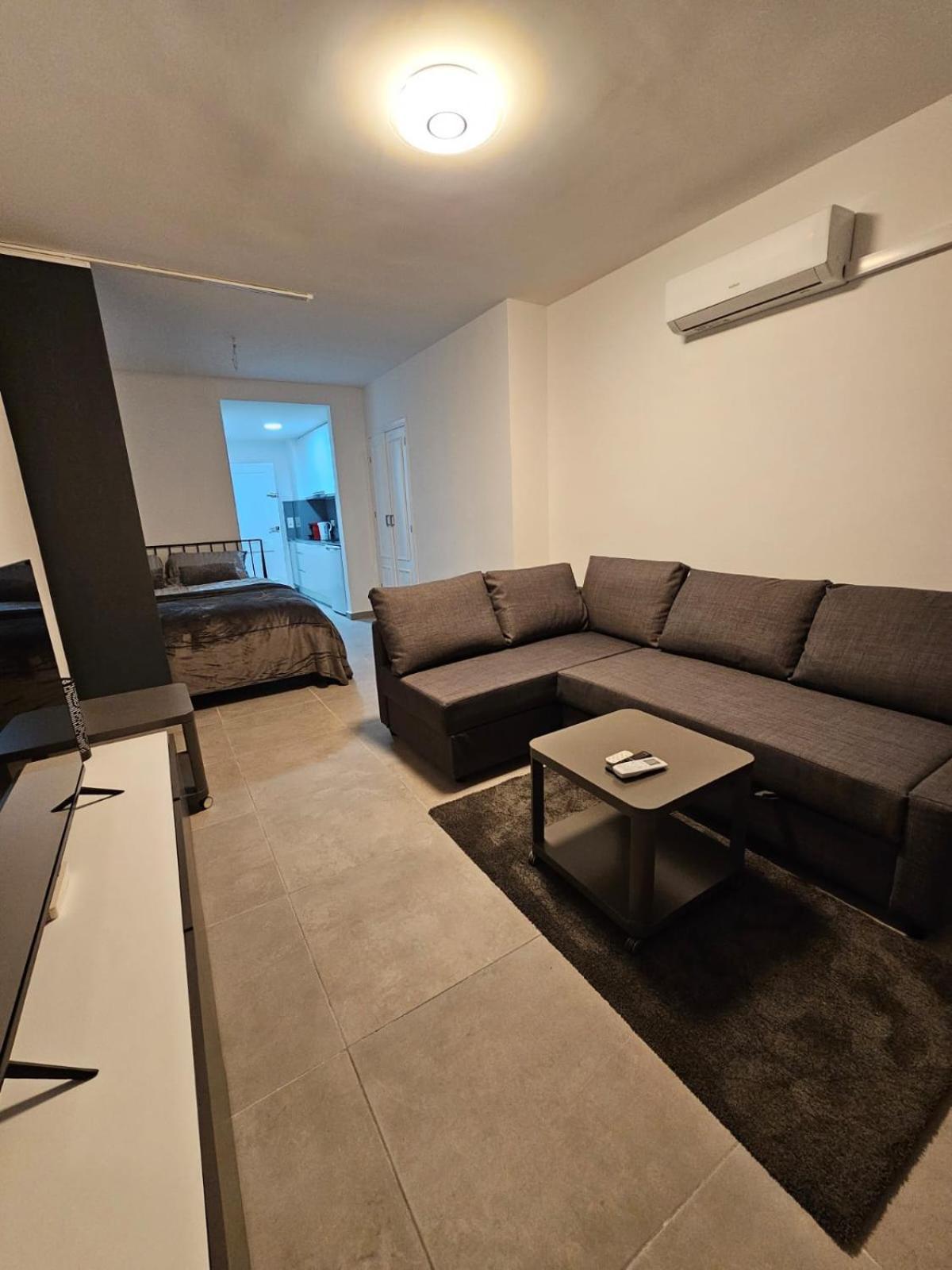 1 Minute Walking From Playa Del Cura Apartamento Torrevieja