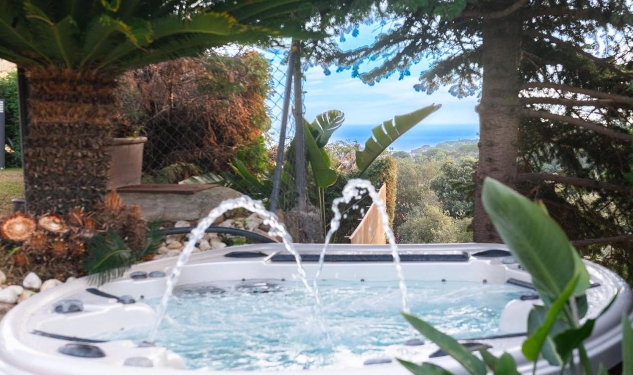 Fantastic House With Jacuzzy Ideal For Families Сasa de vacaciones *