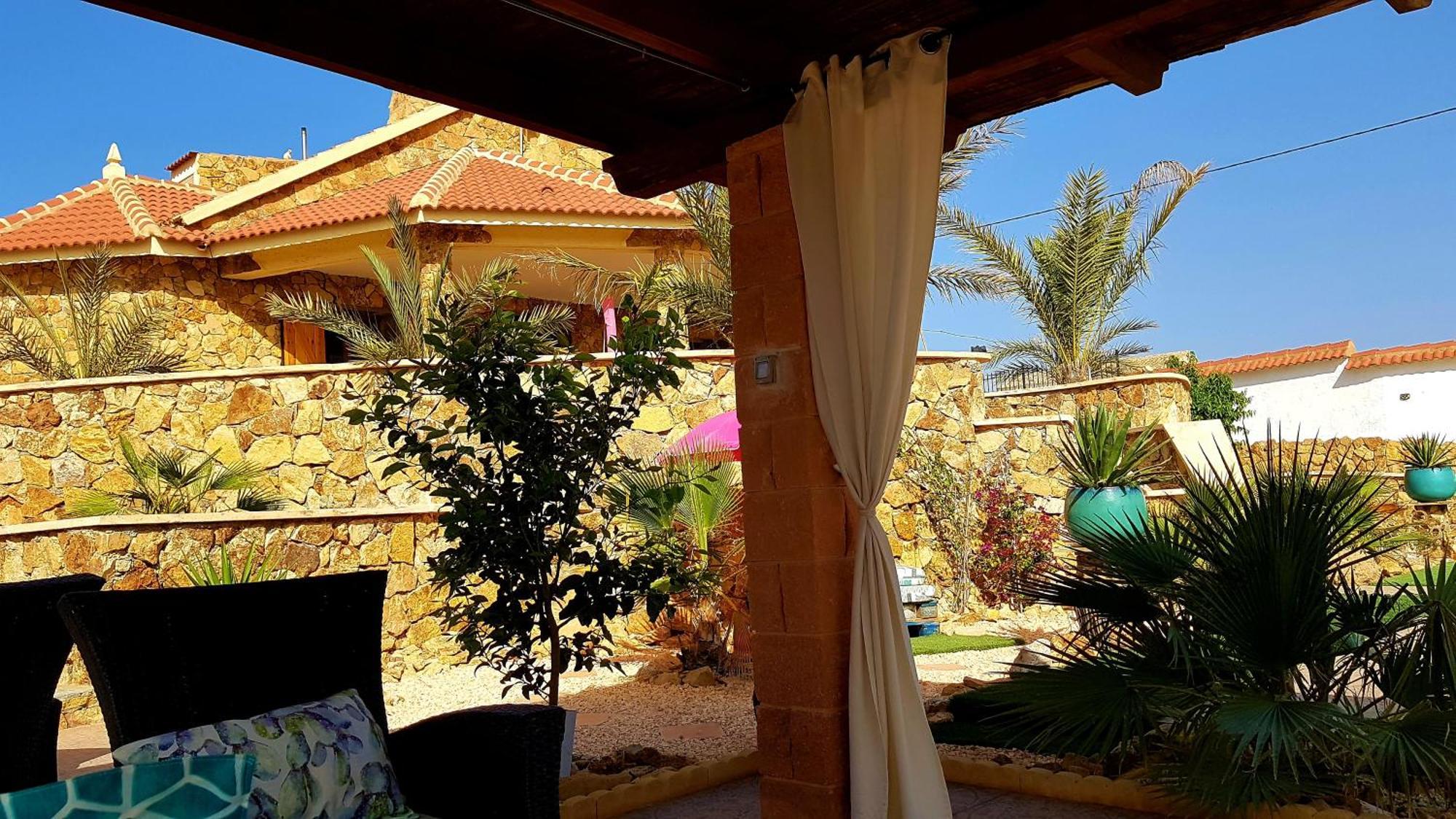 Charming La Mar Villa