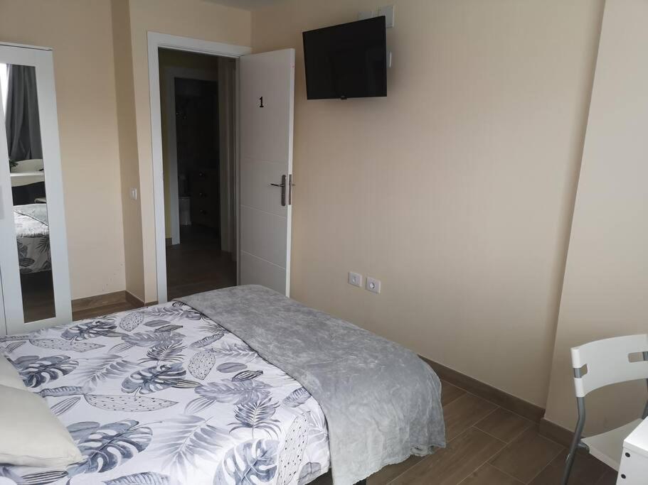 Guest house Mari: Area Private With Shared Baths *
