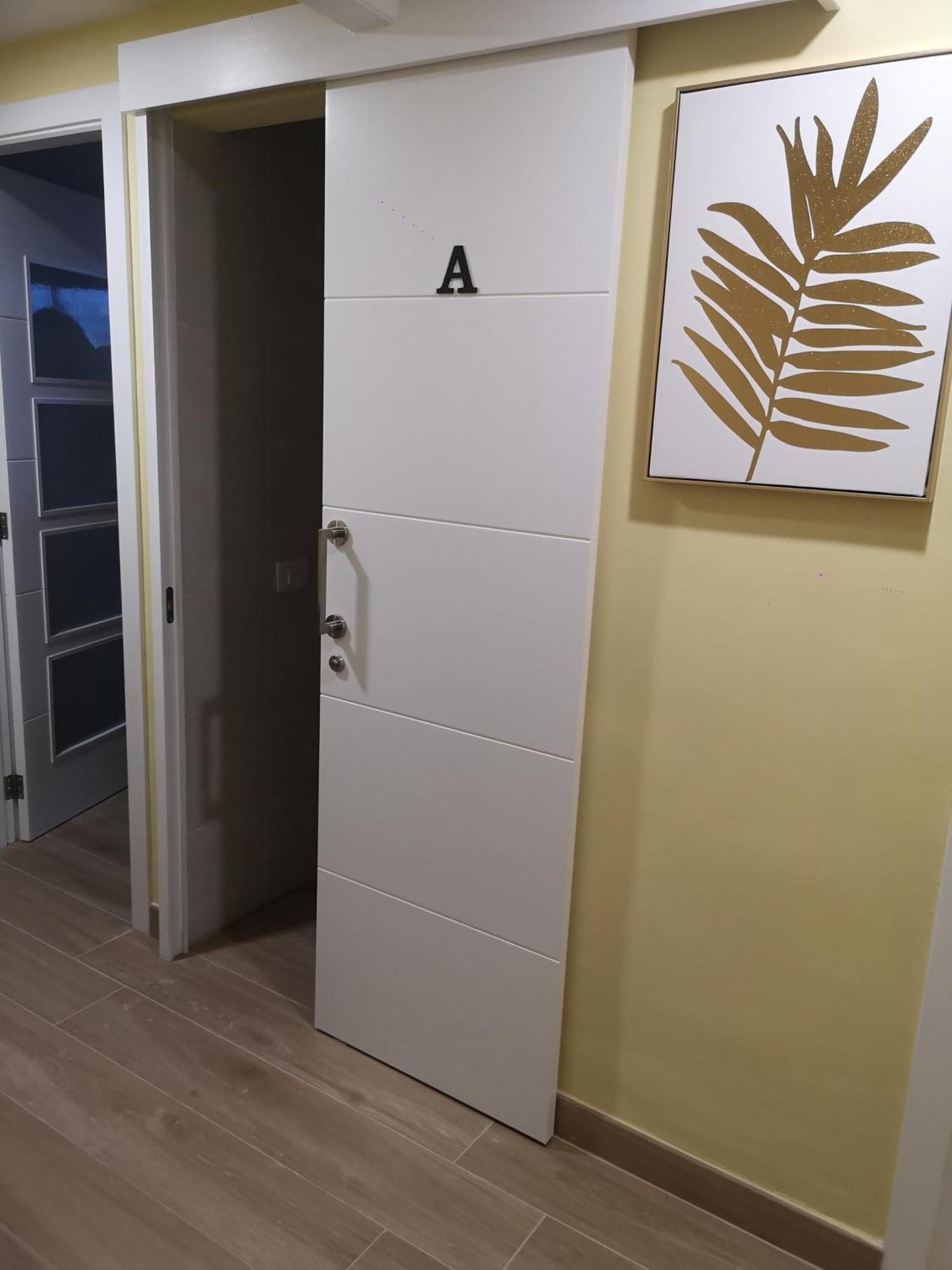 Mari: Area Private With Shared Baths Guest house La Laguna (Tenerife)