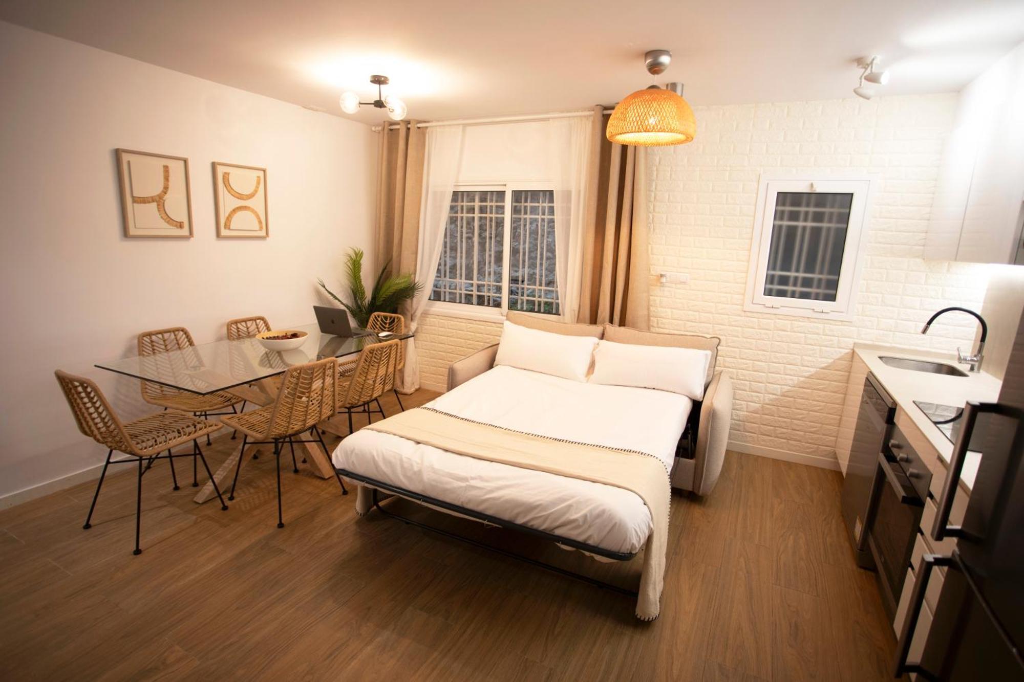 Flateli Portal Nou Apartment *
