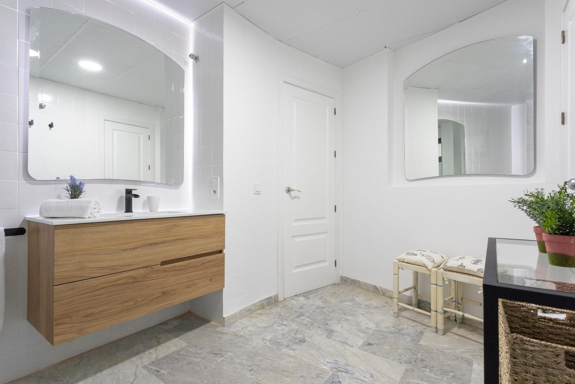 Genteel Plaza De Las Tendillas Ii Apartment *