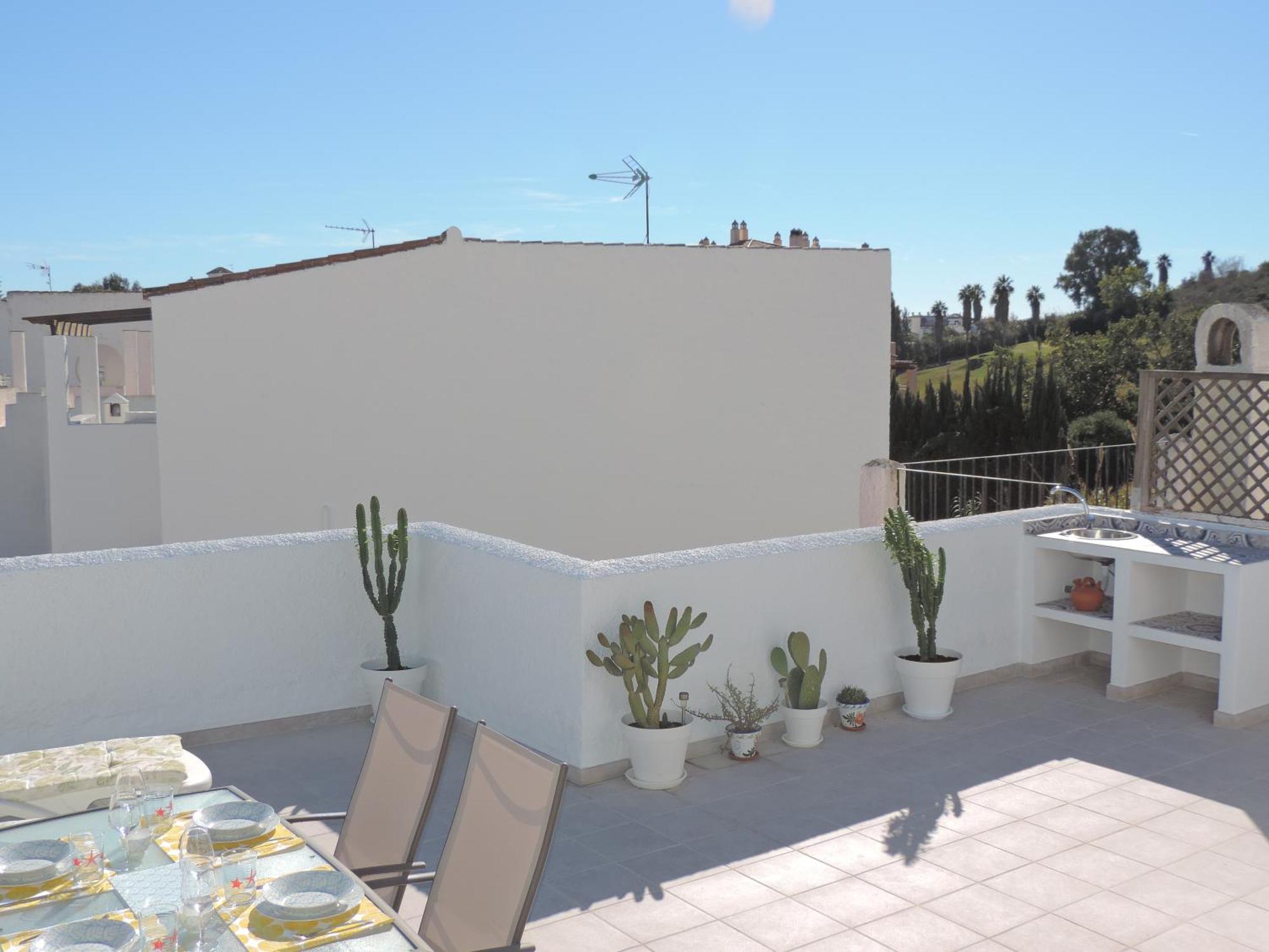 Entero Con Solarium En Sabinillas, Con Piscina Y Al Lado Del Puerto De La Duquesa Apartamento