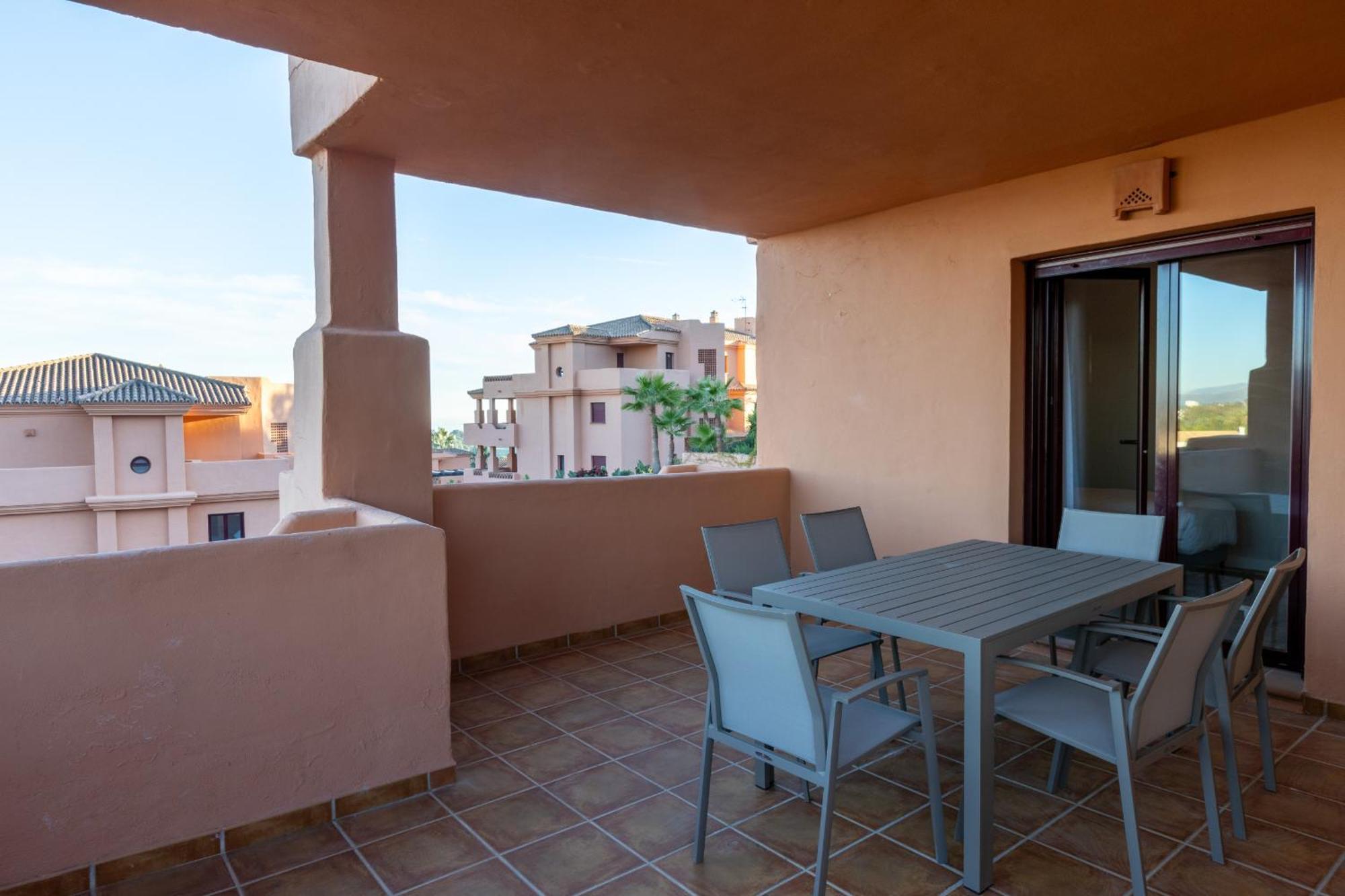 Royal Marbella Golf Apartment Estepona