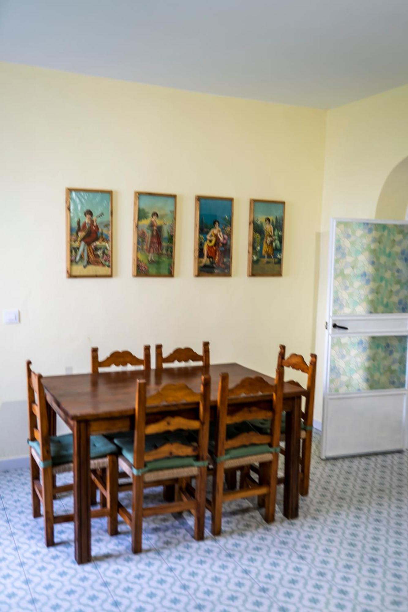 Casa Hacha *