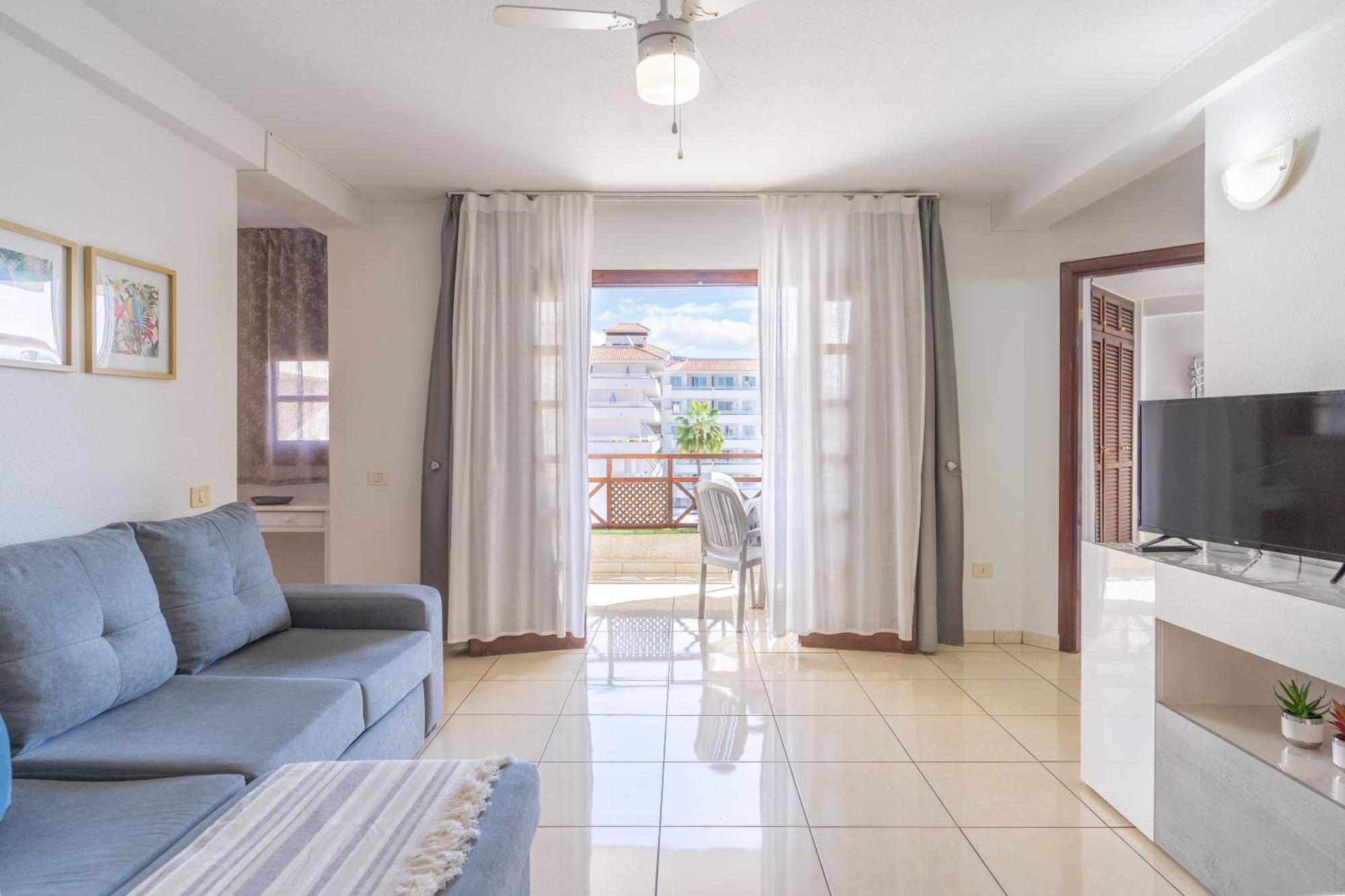 Go2tenerife Apart'smile Americas Center & Heated Pool * Playa de las Américas