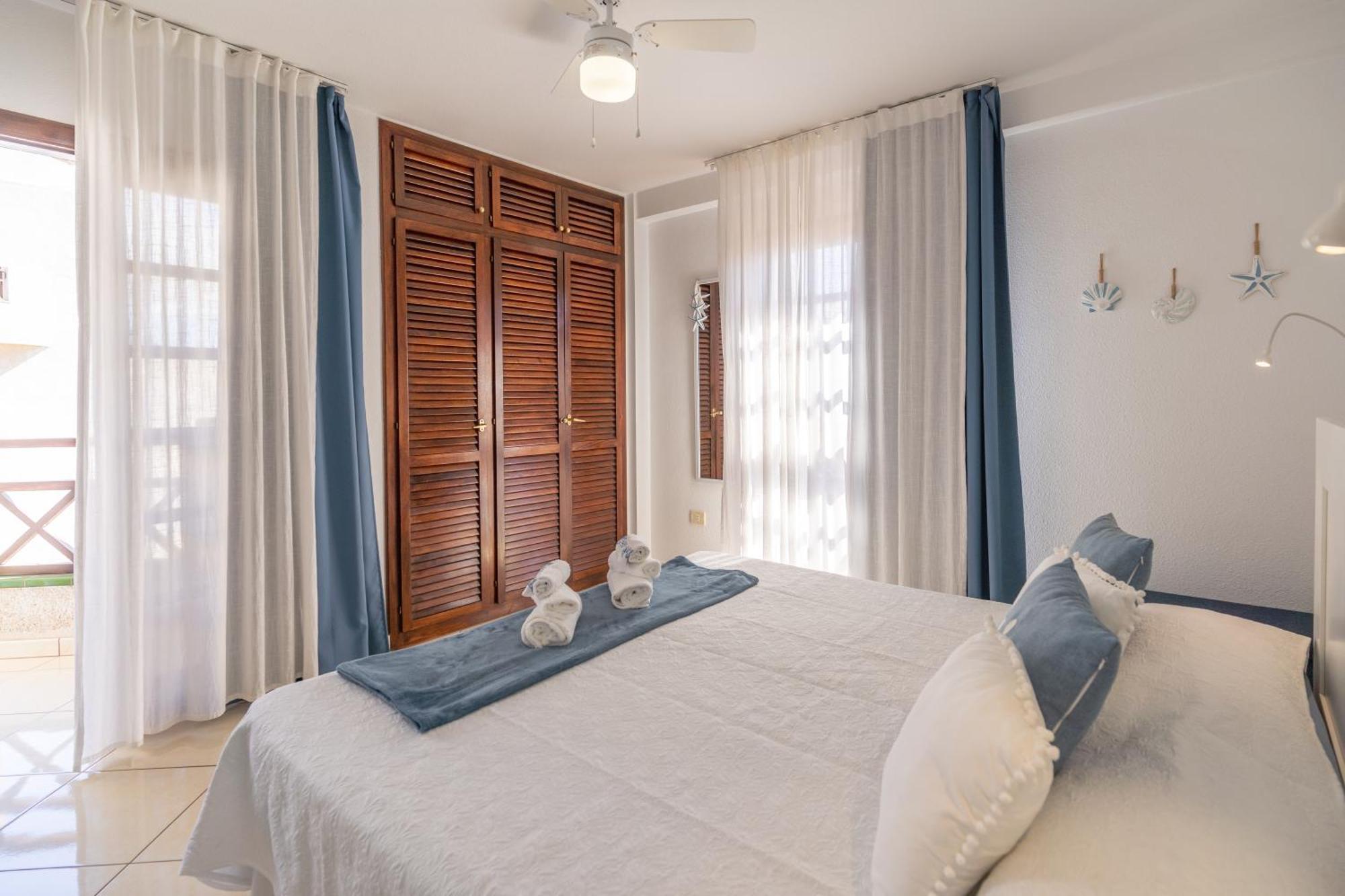 Go2tenerife Apart'smile Americas Center & Heated Pool Apartamento