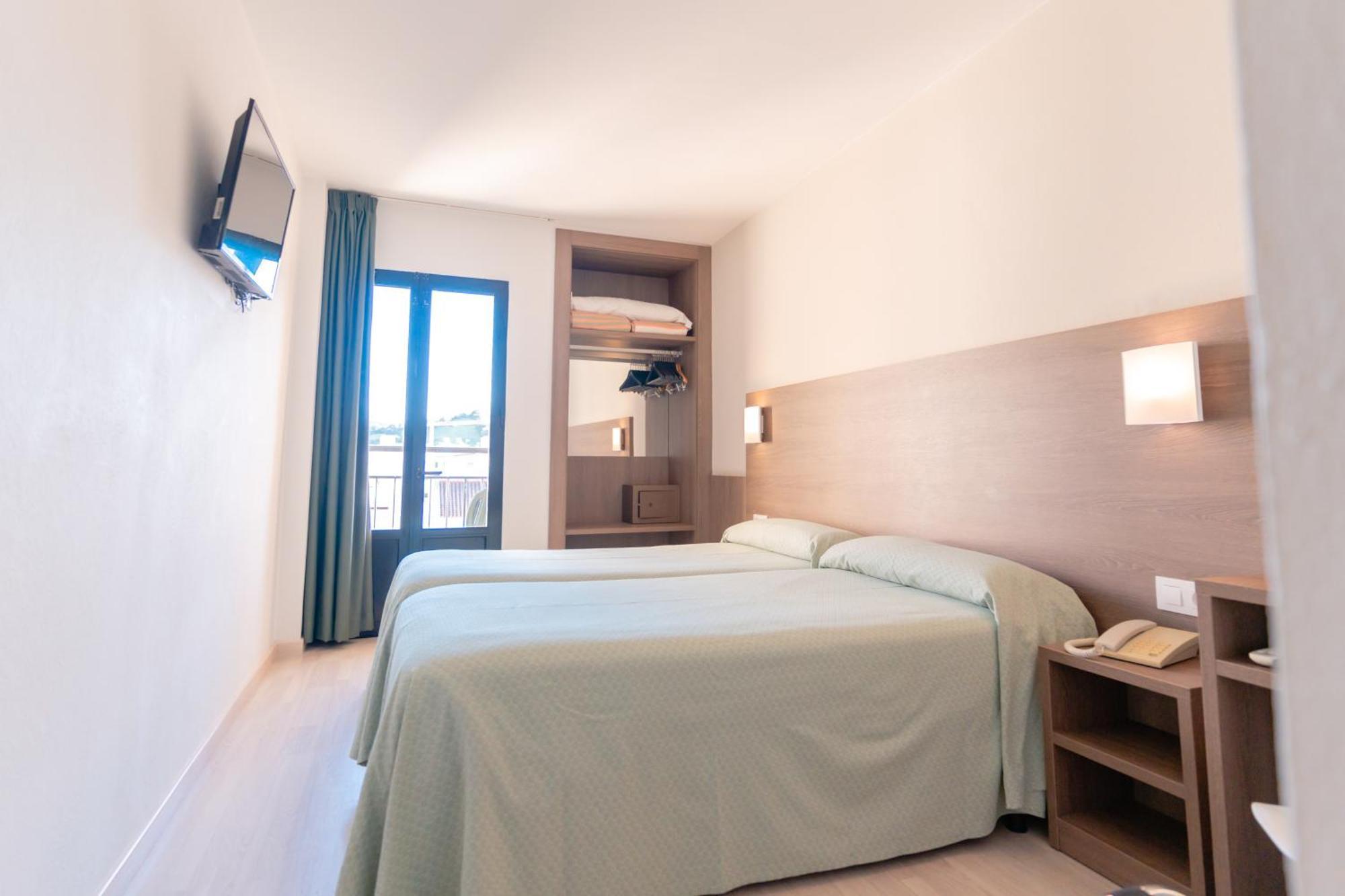 Apartahotel Loar 3*