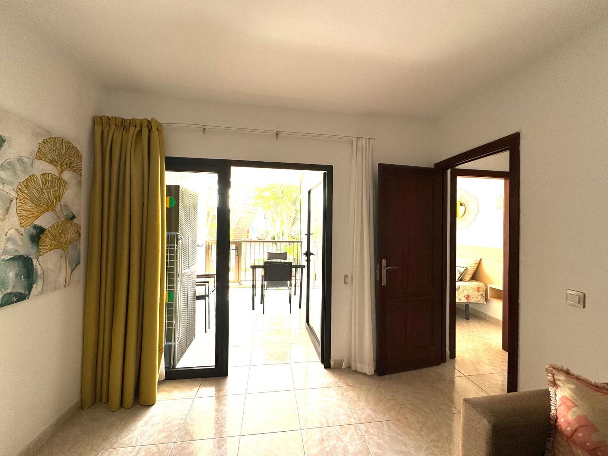 Guinea Apartment *