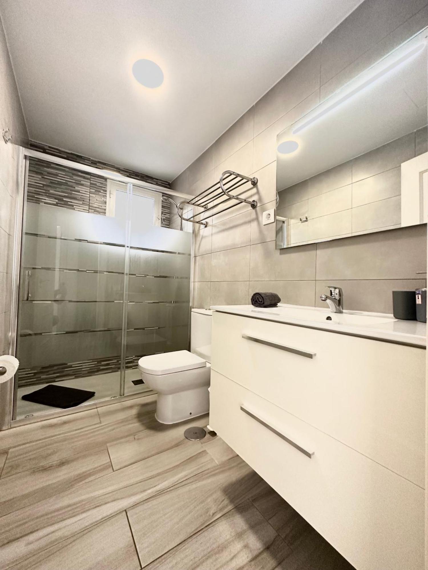 Mango Sorbet Super Central, 3 Desks, High Speed Internet, 3 Bedrooms And 2 Bathrooms Apartamento