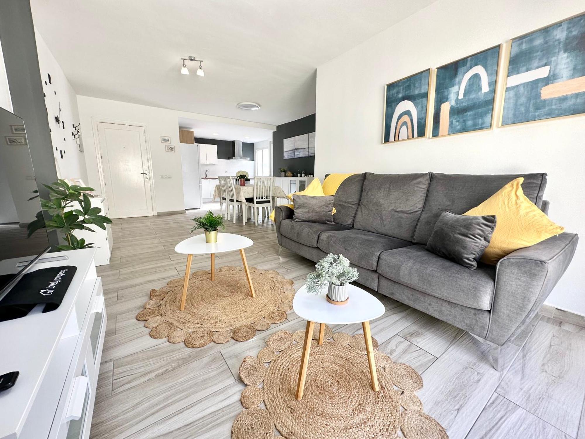Apartamento Mango Sorbet Super Central, 3 Desks, High Speed Internet, 3 Bedrooms And 2 Bathrooms *