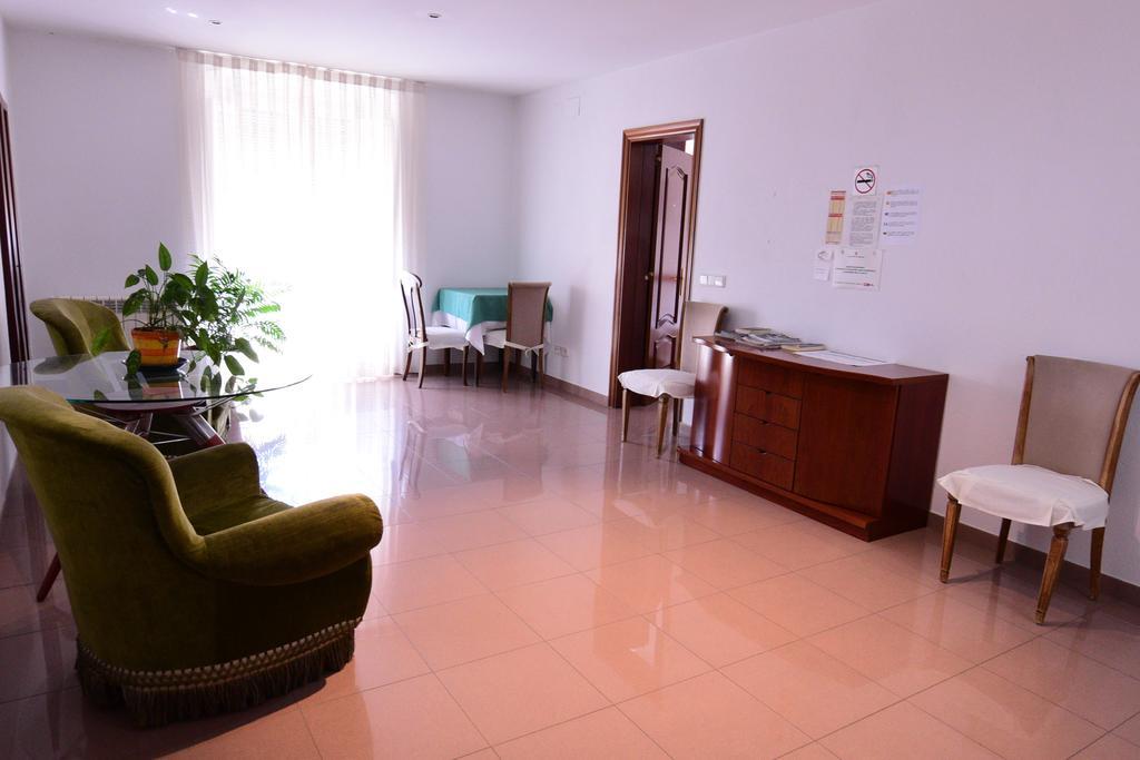 Pensio Viladomat Guest house Girona