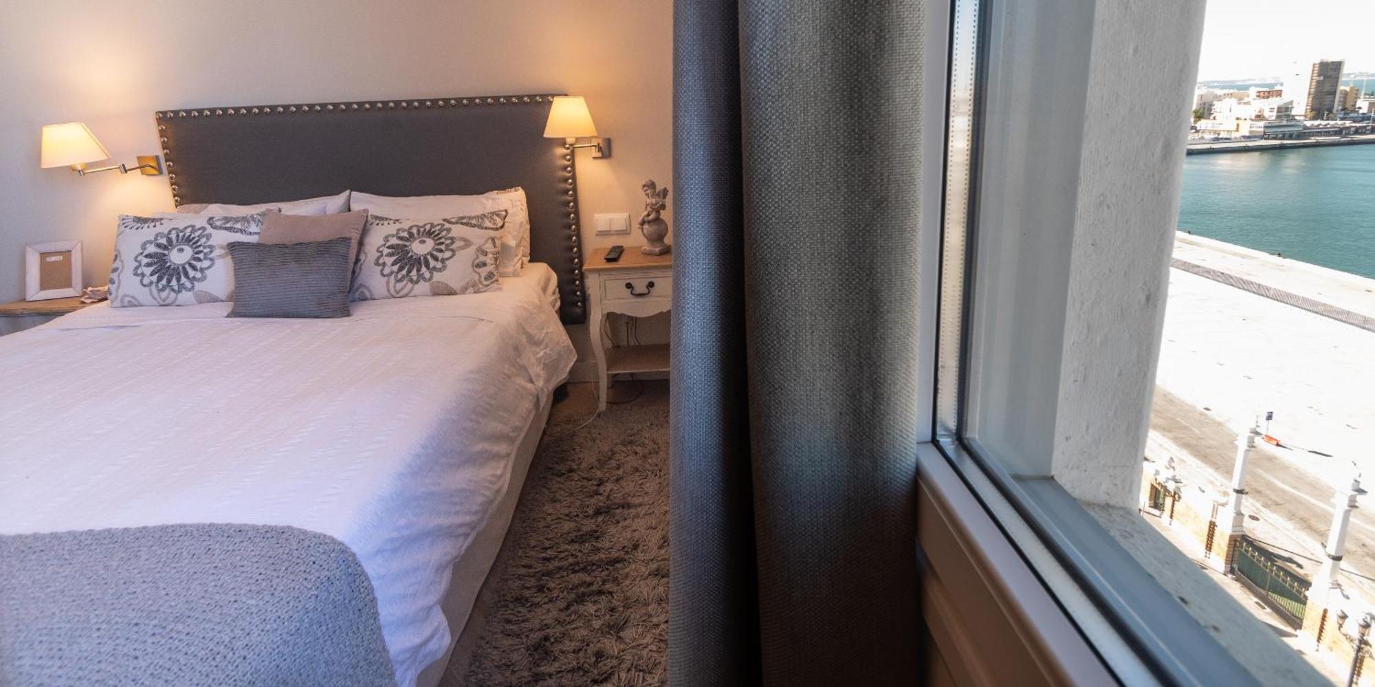 Phoenix Luxury Loft * Cadiz