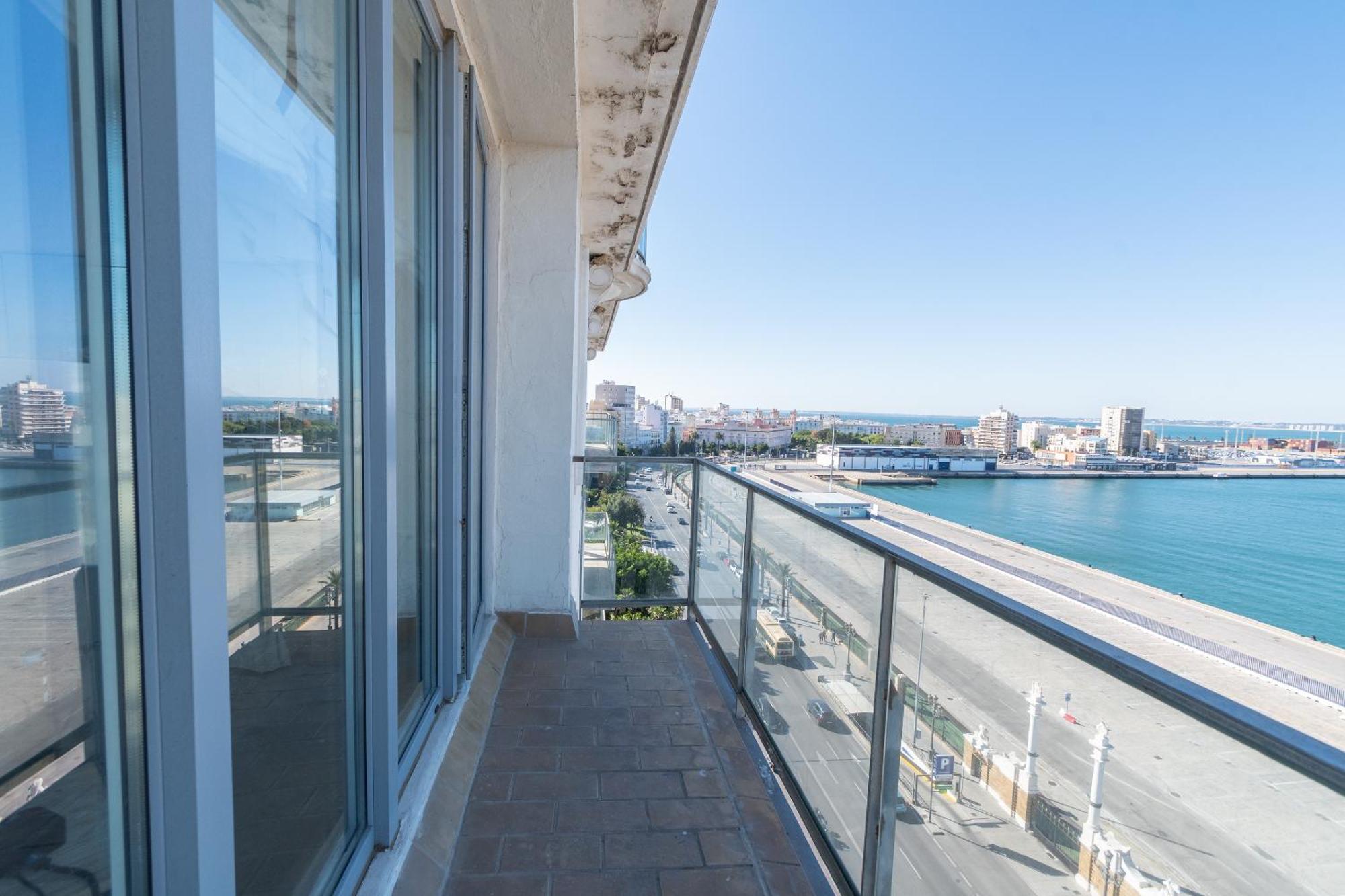Phoenix Luxury Loft * Cadiz