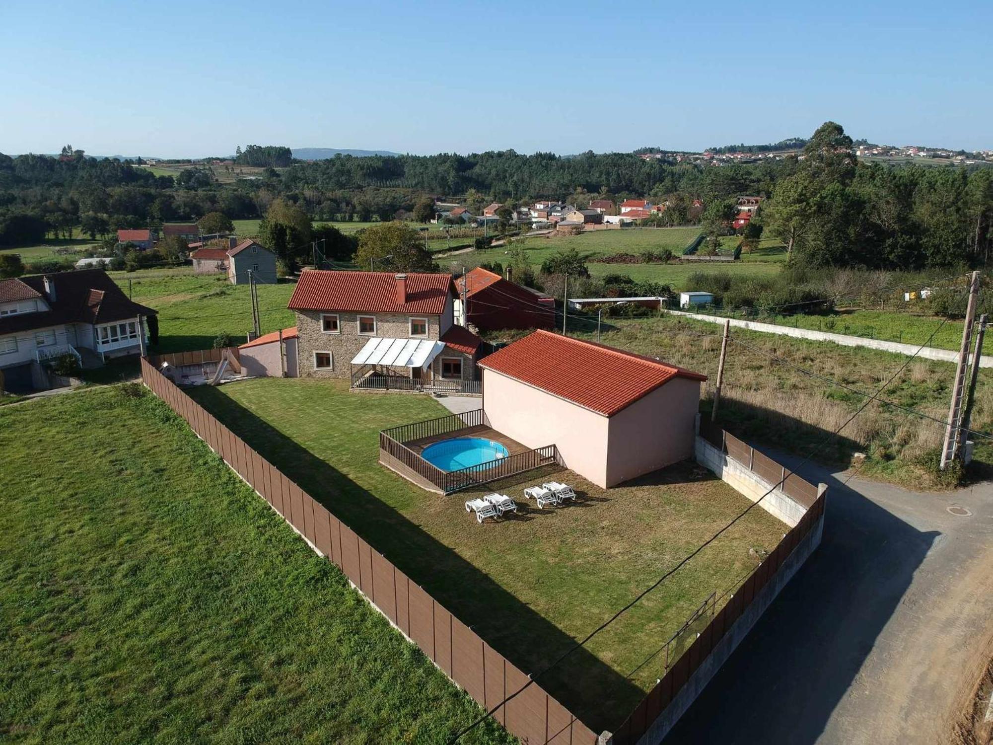 Ag Carballo Jardin Y Playa A 14km Artes (Carballo)