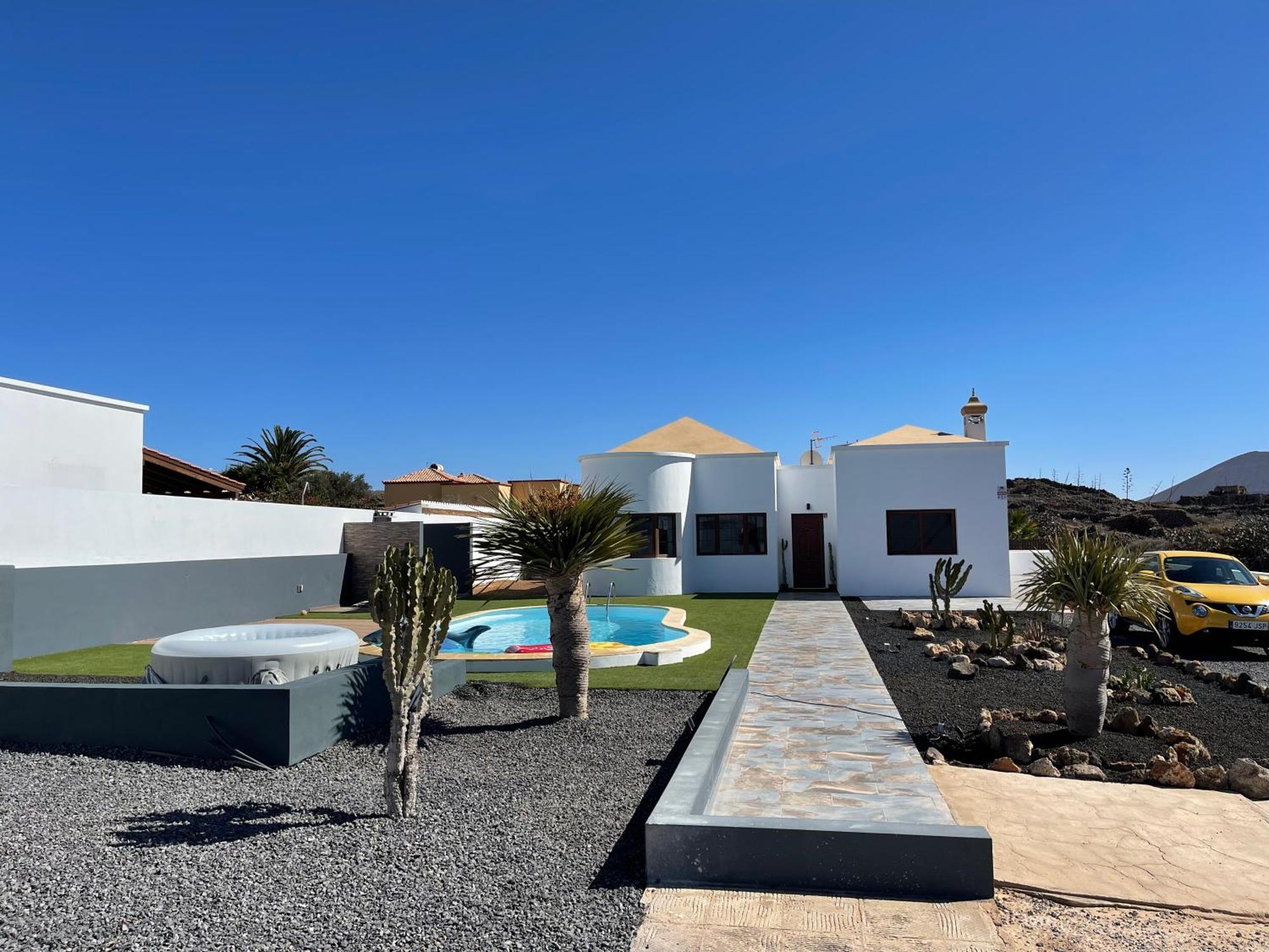 Volcan Villa La Oliva