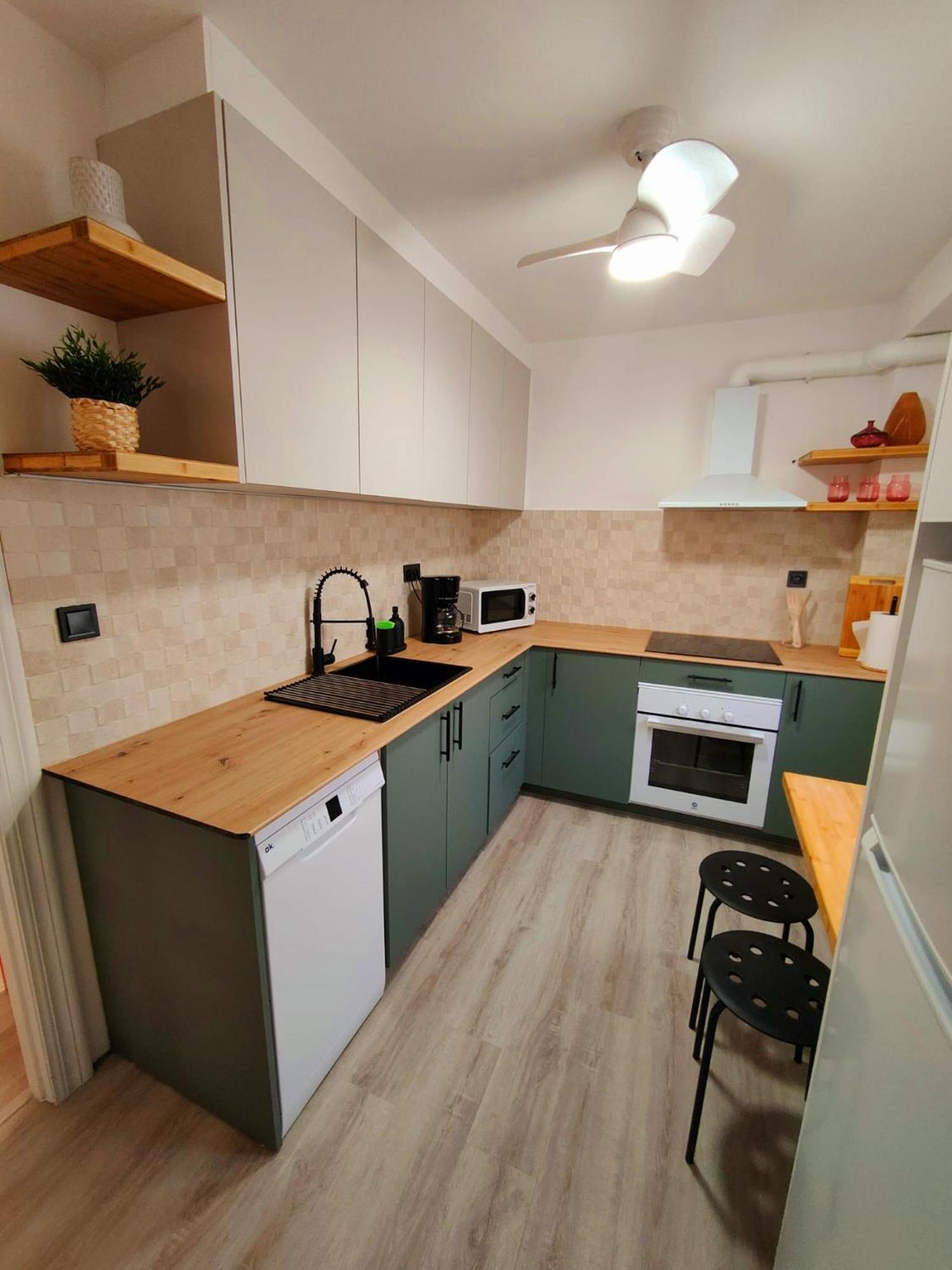 Apartamento Sol Y Sur Apartmento - Parking Y Netflix