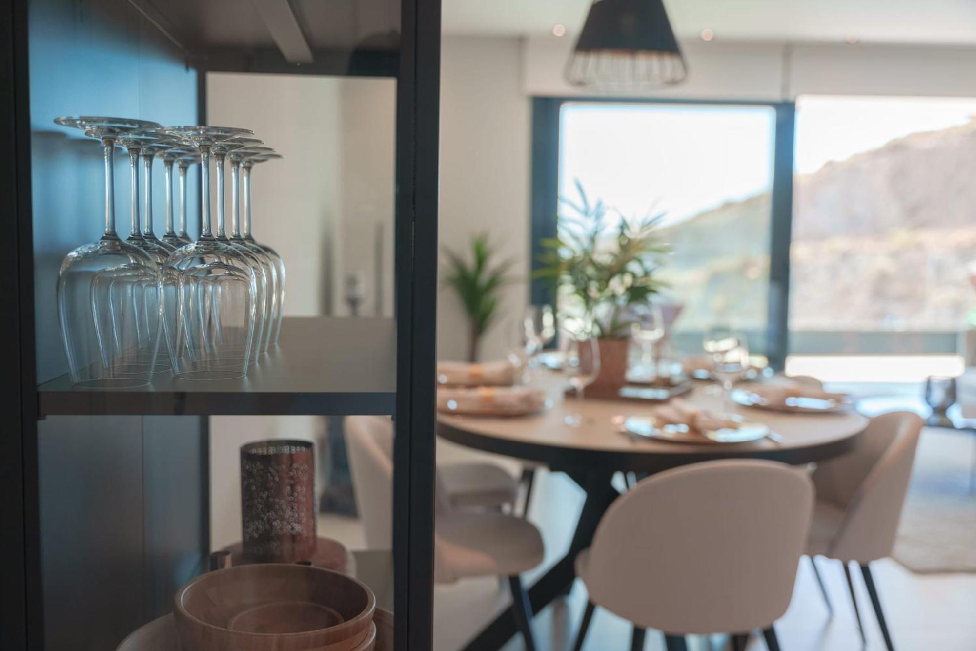 Apartment Stunning Modern In Middel Views Higueron *