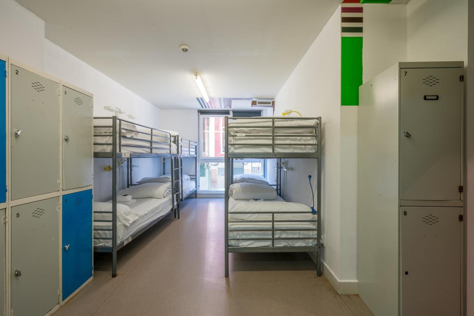 Hostel Ganbara - Self Check In *