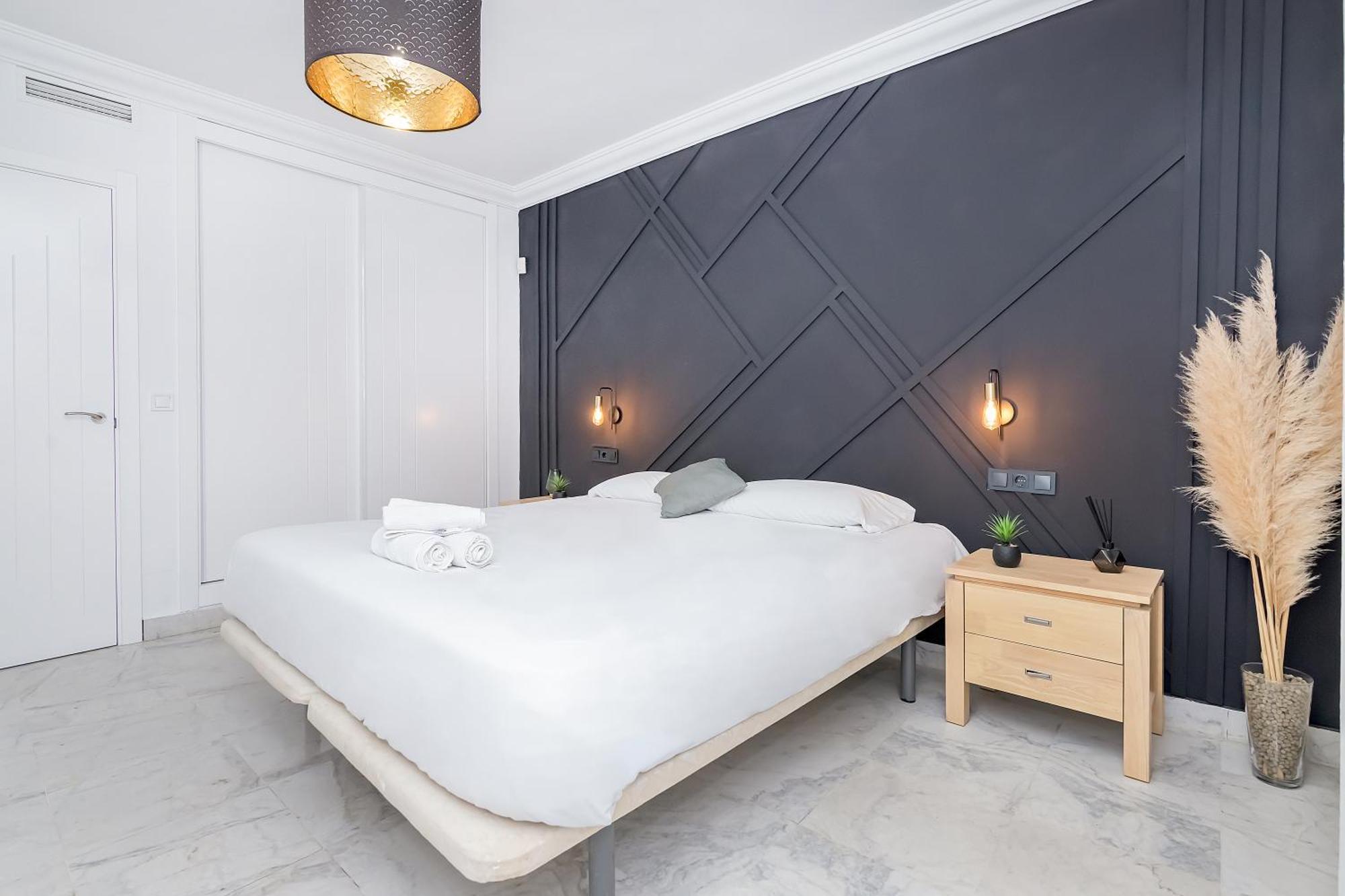 Bhost - Marina Banus * Marbella