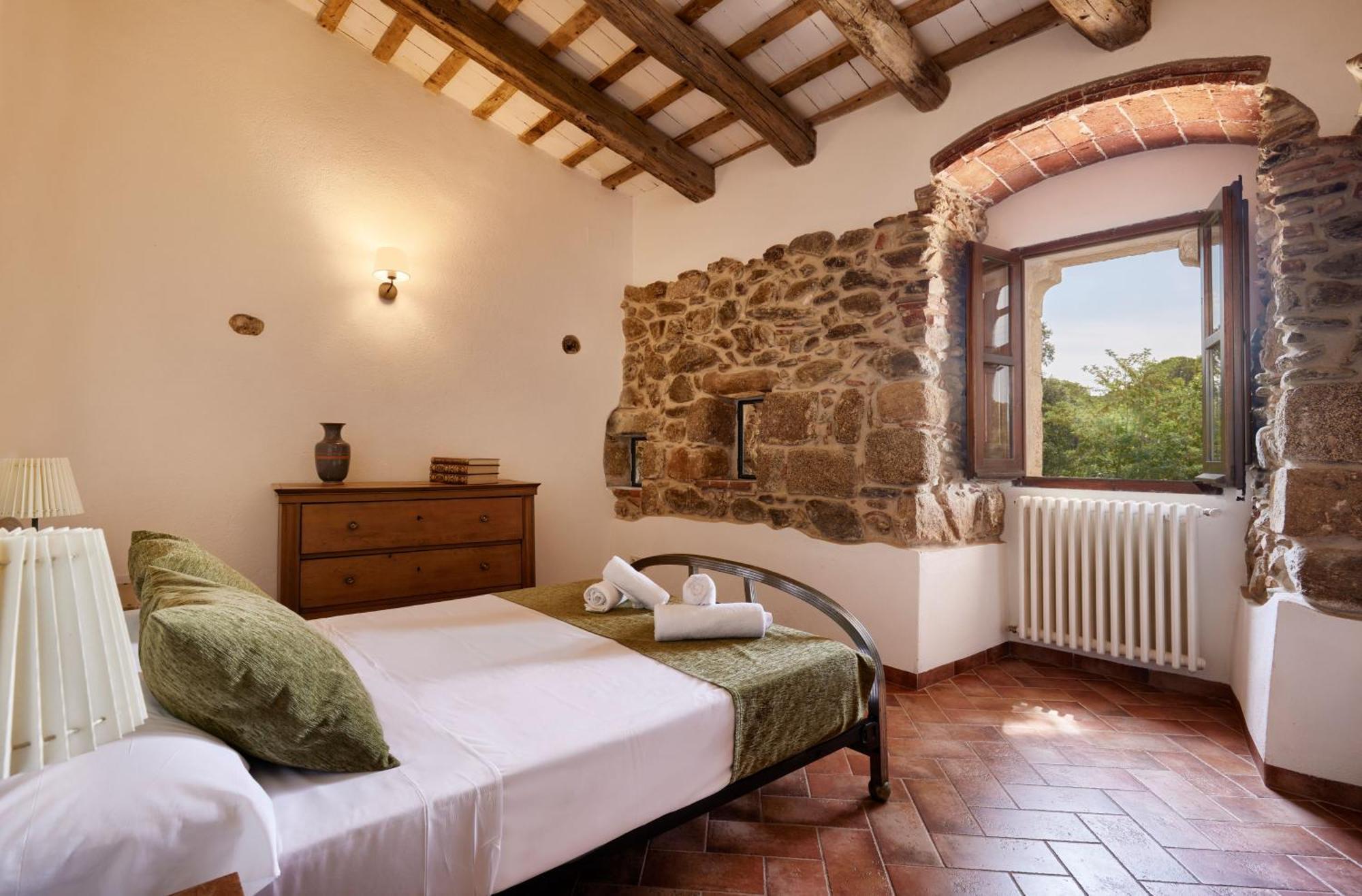 Country house Masia Torre Lloreta S.xiii *