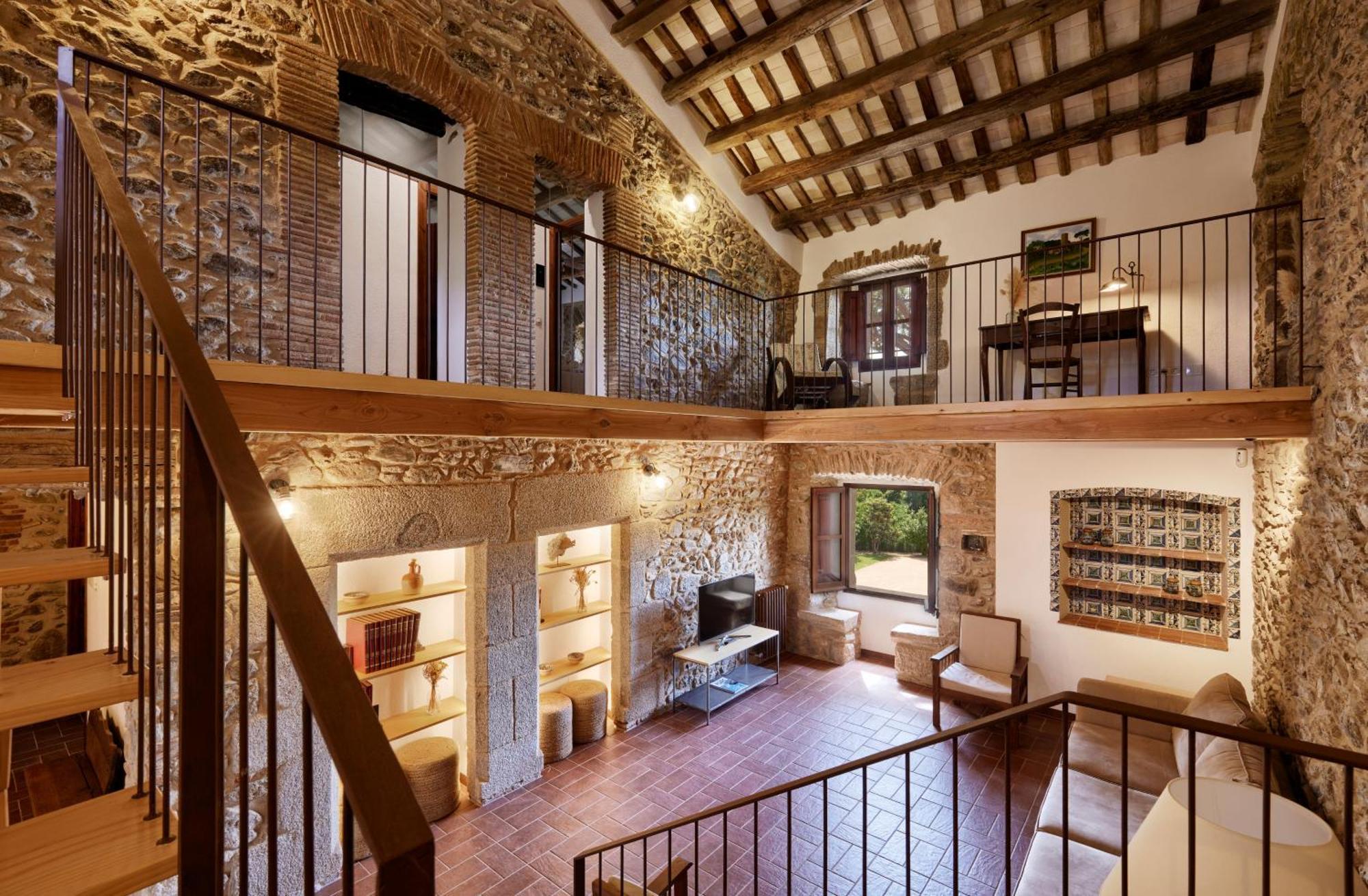 Masia Torre Lloreta S.xiii Country house *