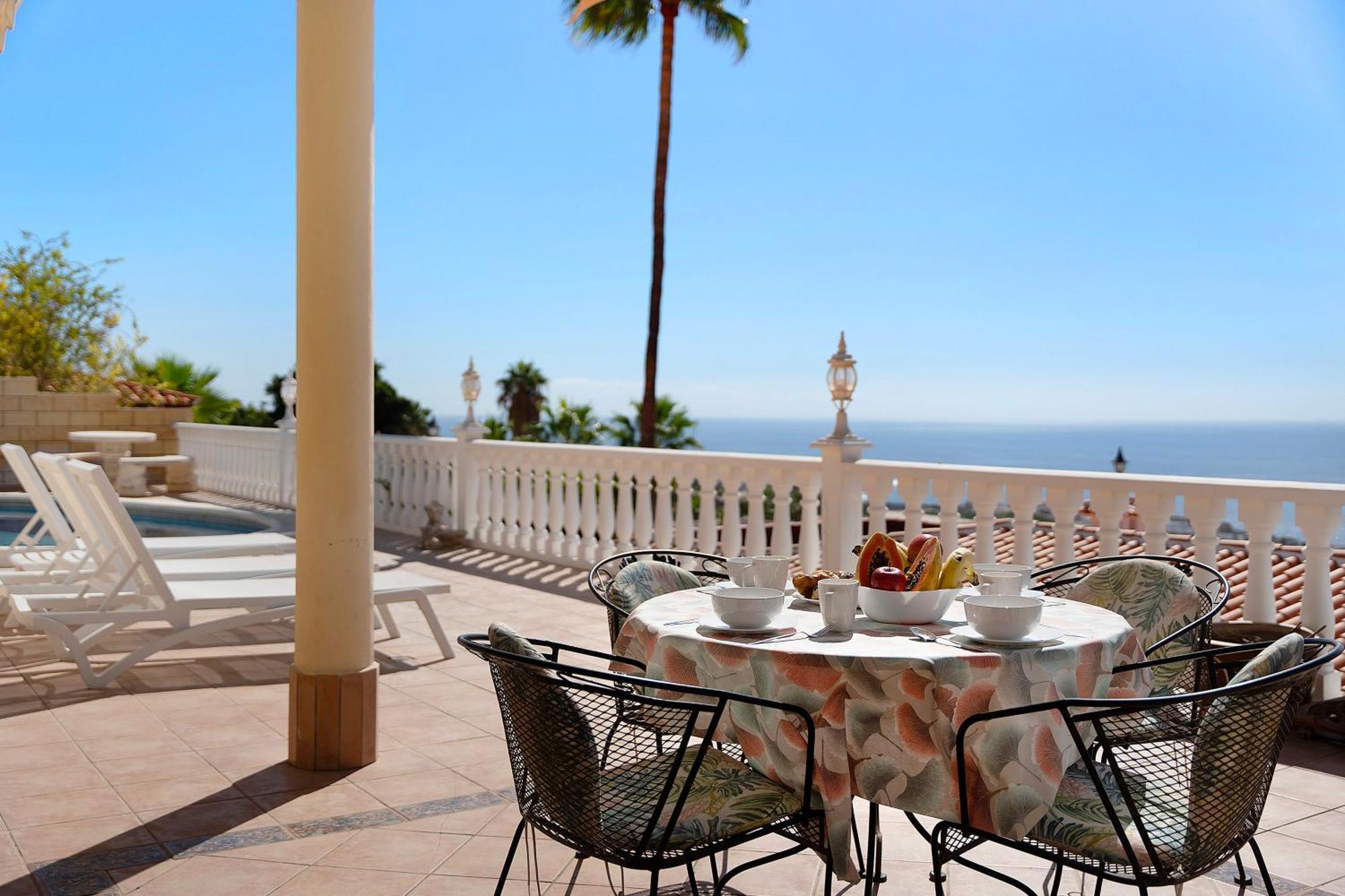 Casa Carla Private, Pool, Air By Paramount Holidays Holiday home