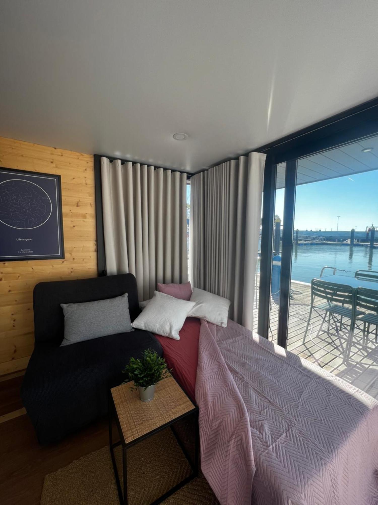 Casas Flotantes - Boatvillage Botel Ayamonte