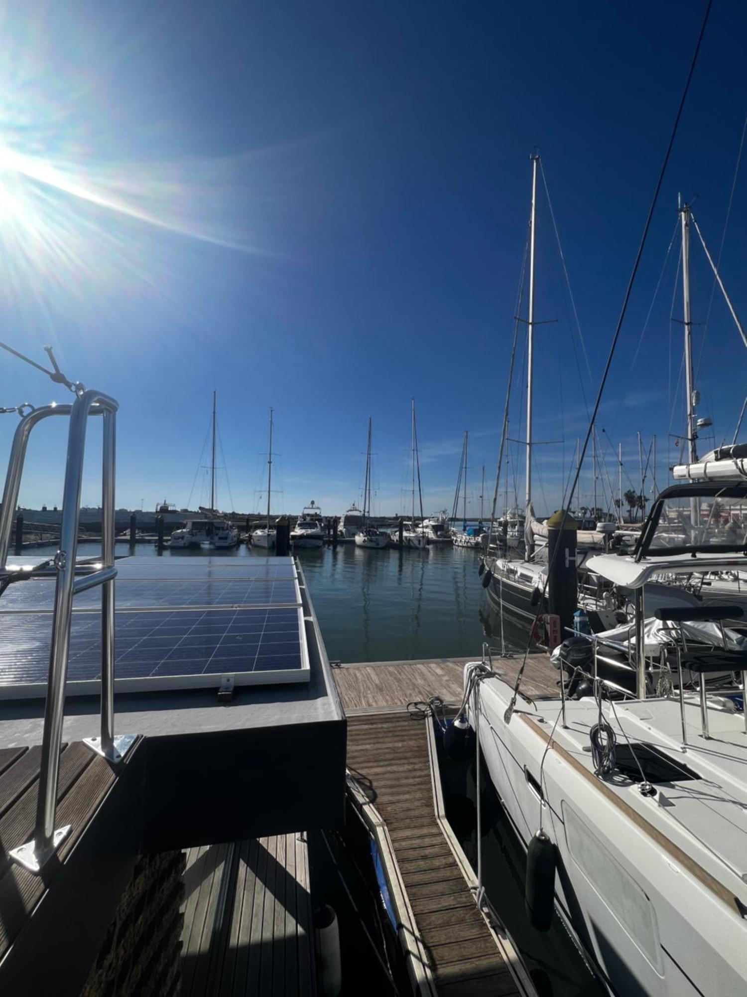 Casas Flotantes - Boatvillage