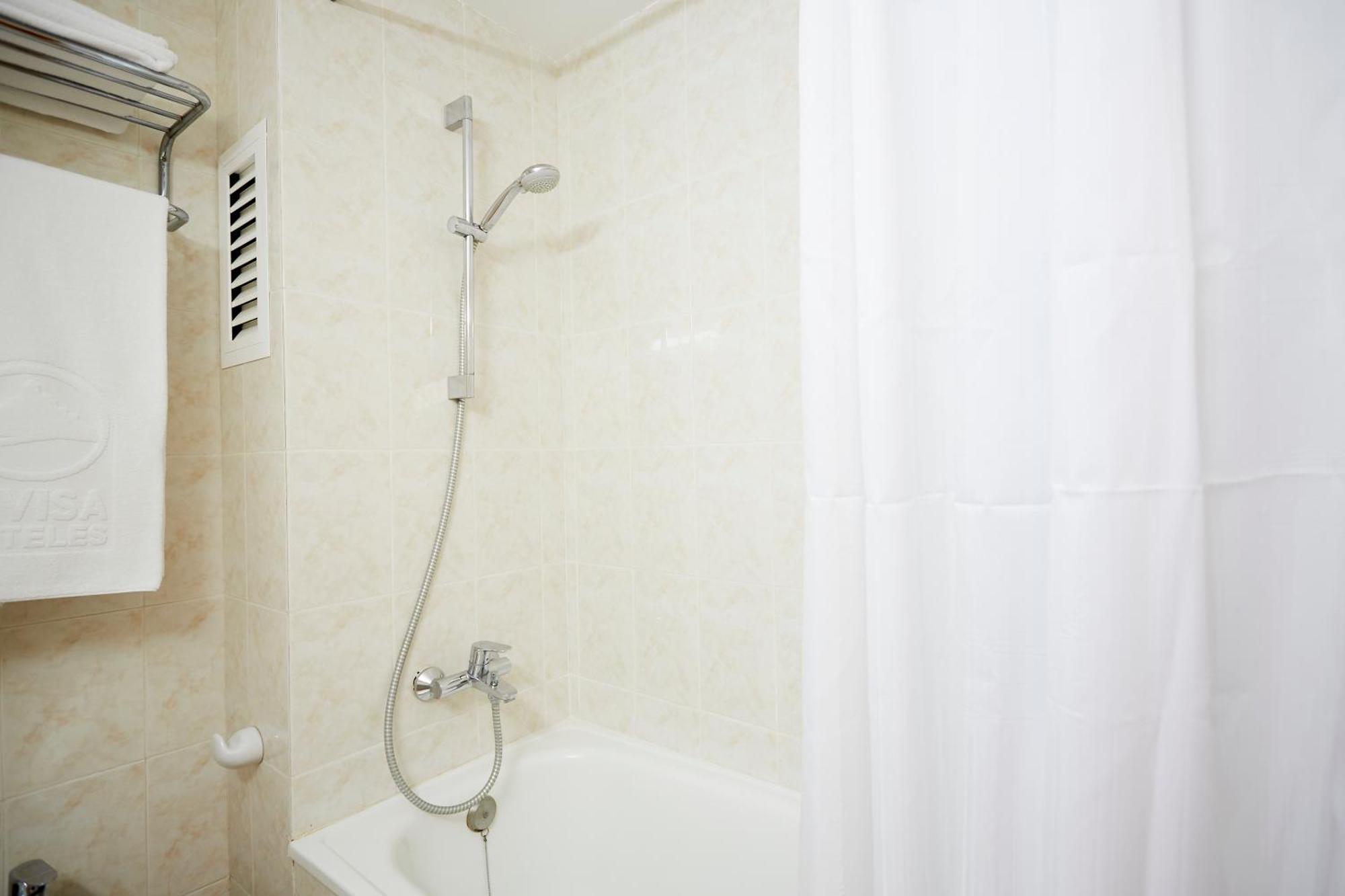 Invisa Ereso Hotel Es Cana