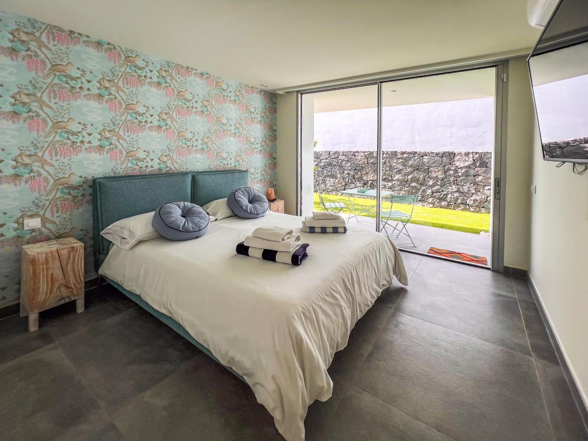Veiga With Heated Pool Villa