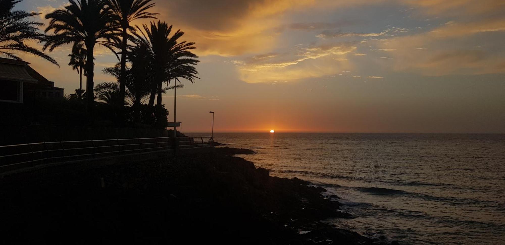 Uno - Front Line Of Ocean * San Bartolomé