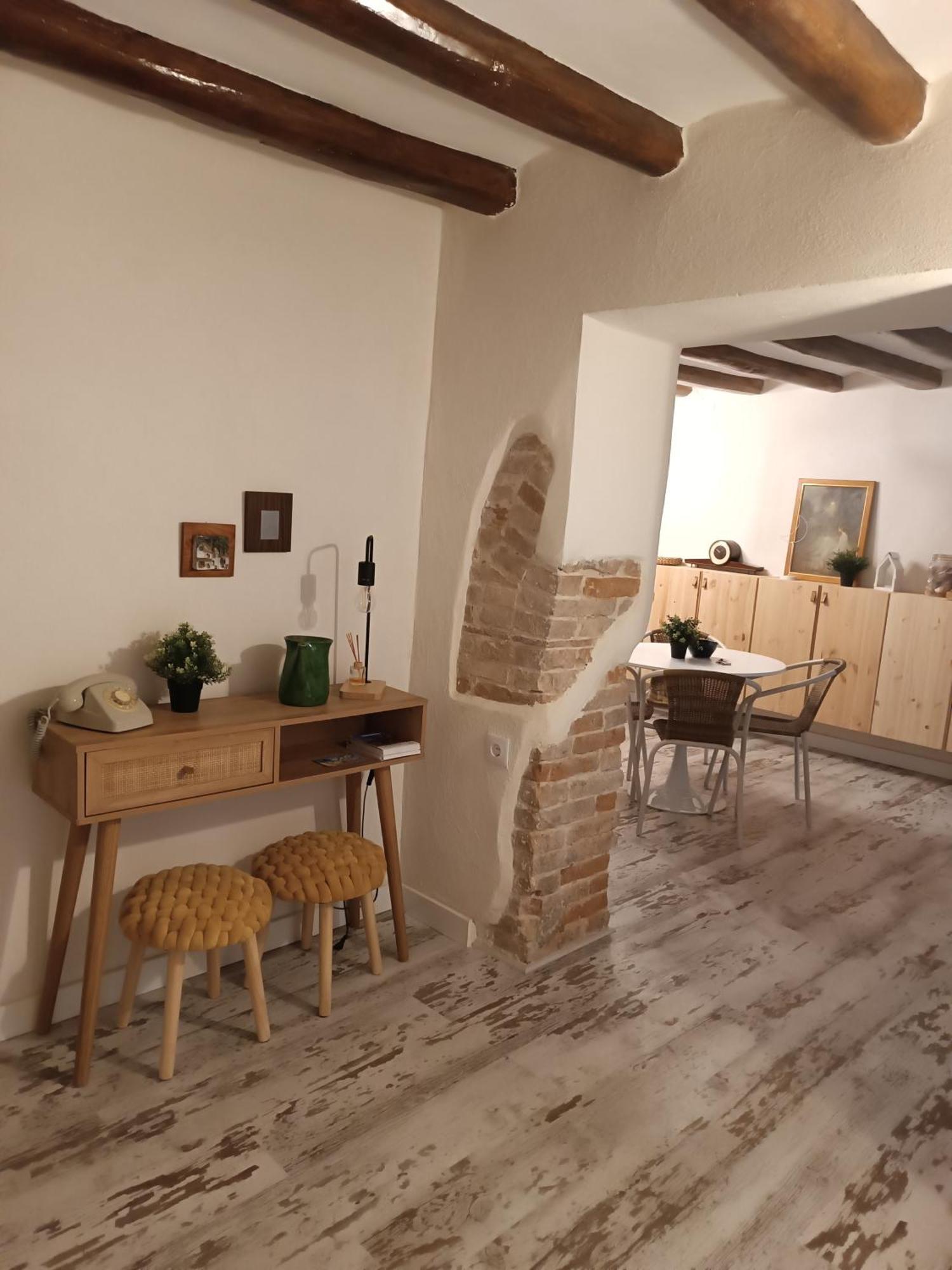 Petra -old With Terrace And Barbecue- Tarragona