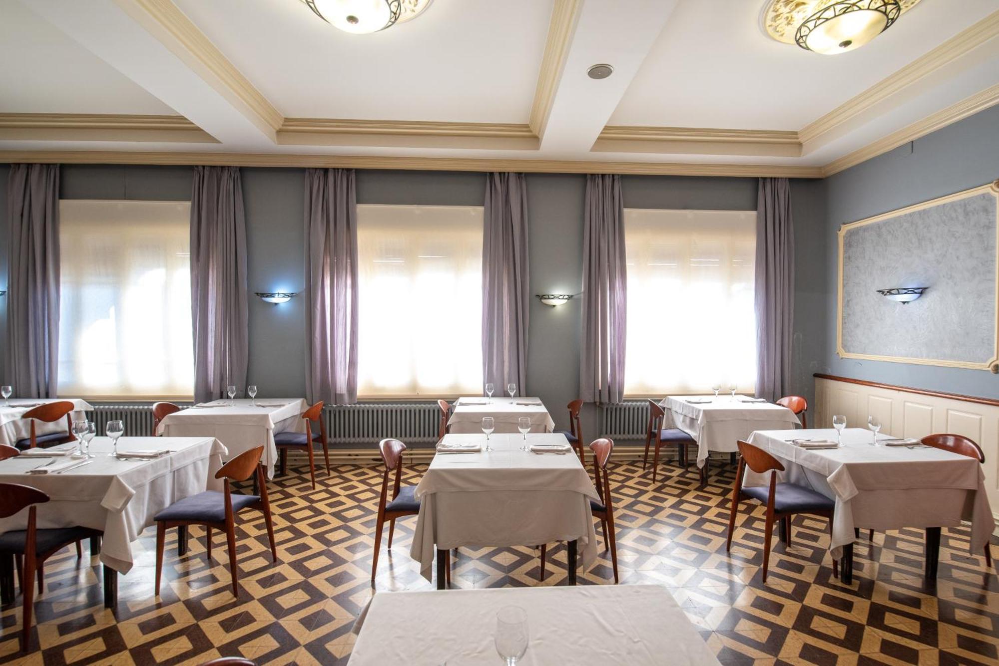 Robert Hotel 2*