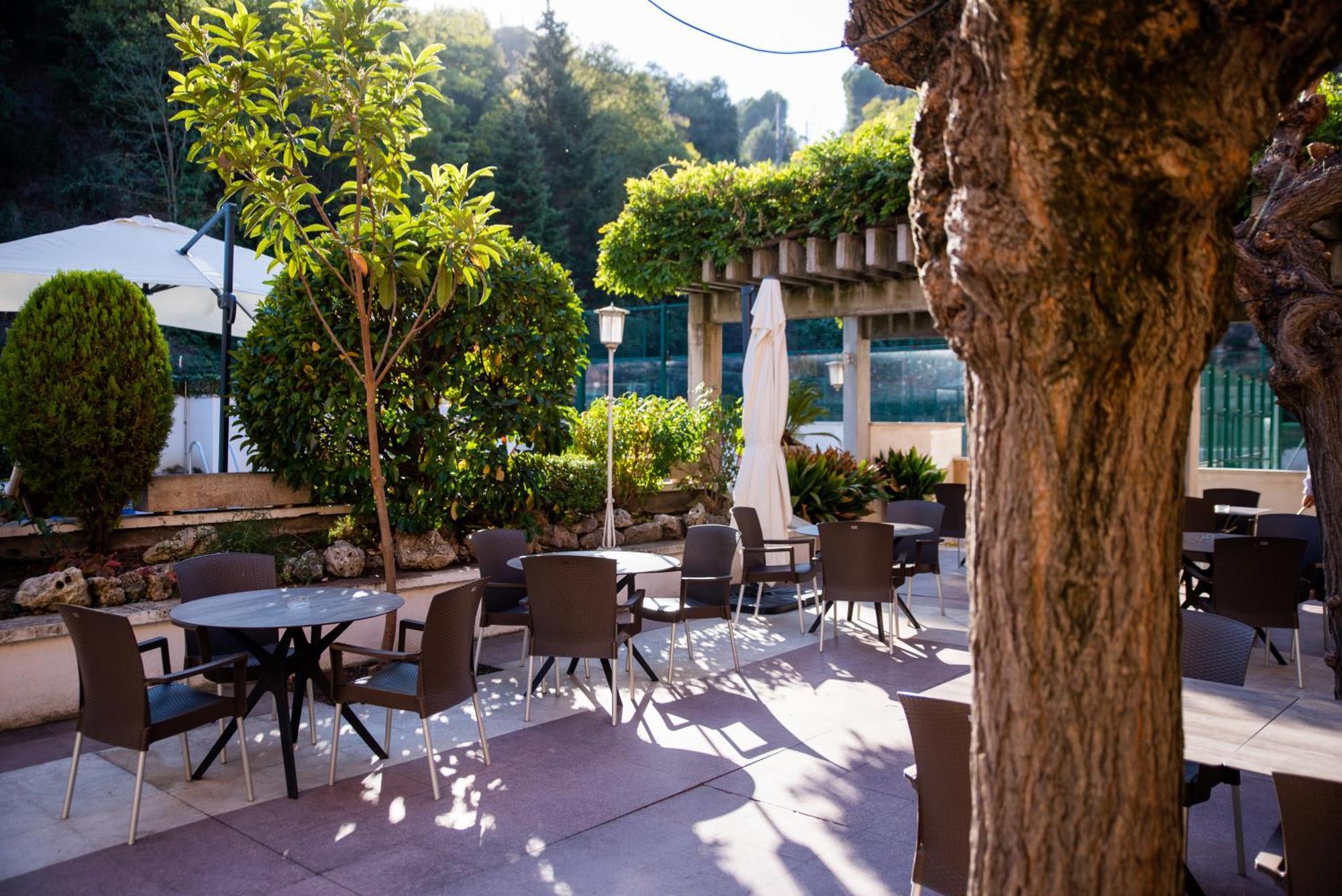 Robert Hotel 2*