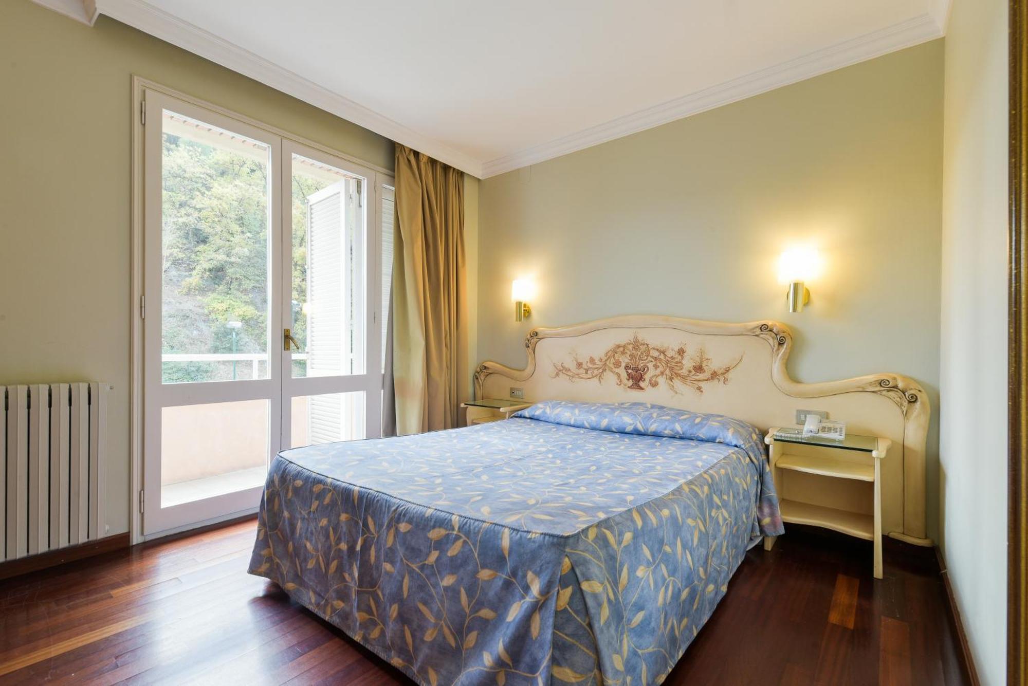 Hotel Robert 2*