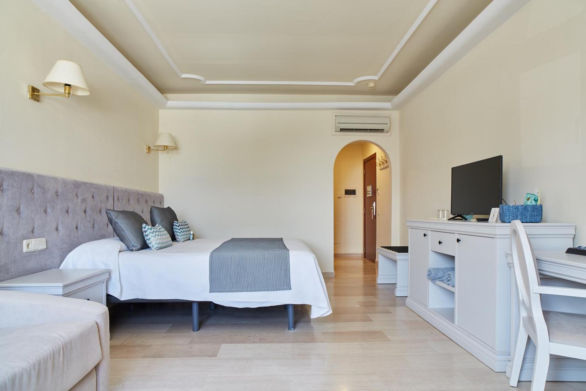 Grand Palladium Santa Eulalia del Río