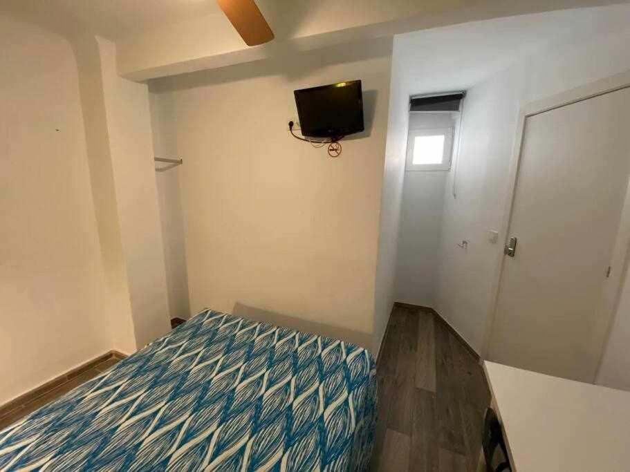 Bed and breakfast Stylish En Piso Compartido- Elche- Center