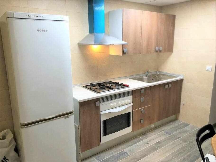 Stylish En Piso Compartido- Elche- Center Elche
