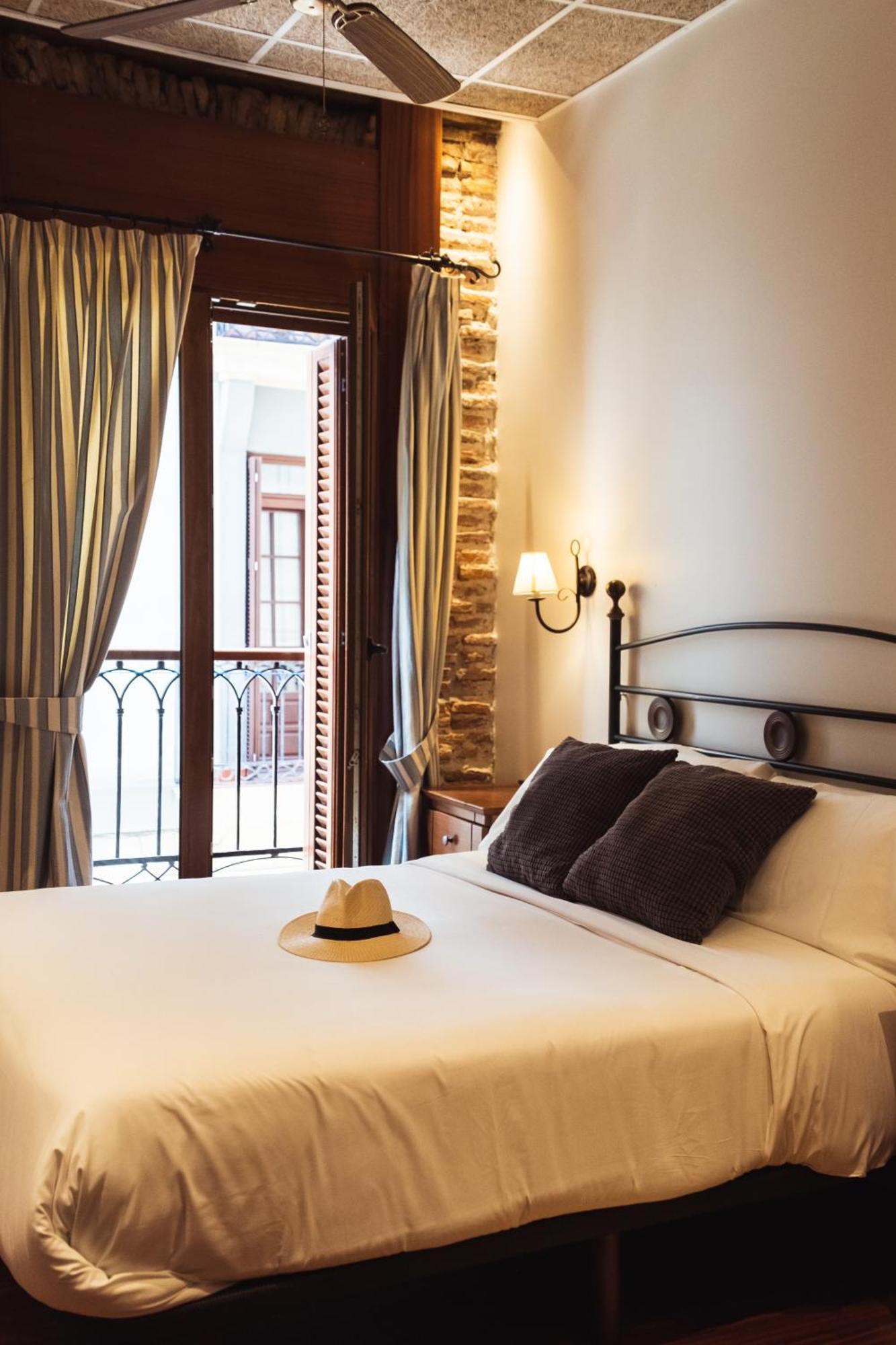 Dot Guest house *